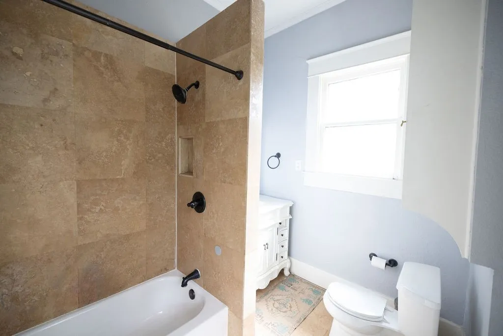Single Family Residence For Sale in Dallas County , 4710 Swiss Avenue, Dallas, Texas 75204, 4 Bedroom, 3 Bathroom, Garage spaces, 3,004 Sqft, built in 1909, mls#21345497, Real Estate Agent in Dallas, Homes For Sale in Dallas county, Homes For Sale in Dallas, Realtor in Dallas Texas, Real Estate Brokerage Independent Realty Texas, Luminita Cordes Realtor