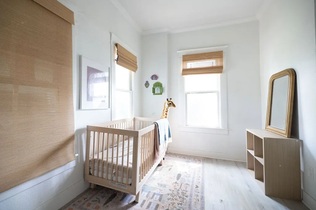 Single Family Residence For Sale in Dallas County , 4710 Swiss Avenue, Dallas, Texas 75204, 4 Bedroom, 3 Bathroom, Garage spaces, 3,004 Sqft, built in 1909, mls#21345497, Real Estate Agent in Dallas, Homes For Sale in Dallas county, Homes For Sale in Dallas, Realtor in Dallas Texas, Real Estate Brokerage Independent Realty Texas, Luminita Cordes Realtor
