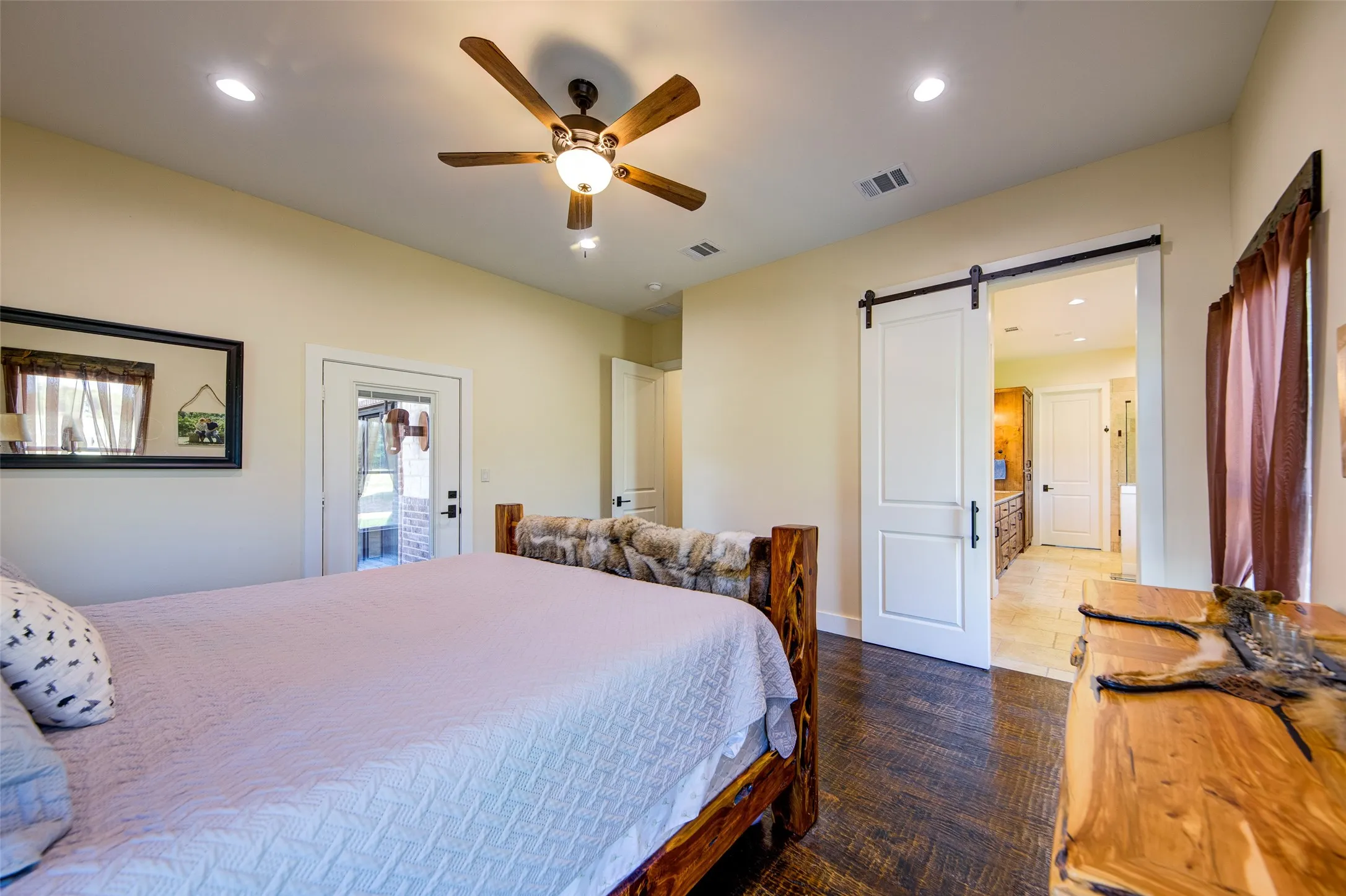 Farm For Sale in Wise County , 344 County Road 1660, Chico, Texas 76431, 4 Bedroom, 4 Bathroom, 6 Garage spaces, 3,648 Sqft, built in 2022, mls#21346317, Real Estate Agent in Chico, Homes For Sale in Wise county, Homes For Sale in Chico, Realtor in Chico Texas, Real Estate Brokerage Independent Realty Texas, Luminita Cordes Realtor