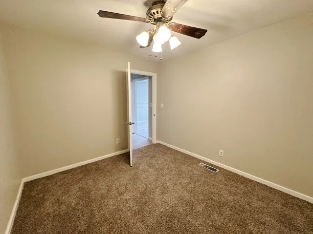 Single Family Residence For Sale in Hansford County , 321 Barkley Street, Spearman, Texas 79081, 3 Bedroom, 2 Bathroom, 2 Garage spaces, 2,418 Sqft, built in 1965, mls#21347099, Real Estate Agent in Spearman, Homes For Sale in Hansford county, Homes For Sale in Spearman, Realtor in Spearman Texas, Real Estate Brokerage Independent Realty Texas, Luminita Cordes Realtor