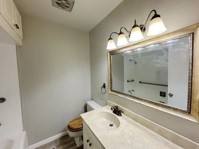 Single Family Residence For Sale in Hansford County , 321 Barkley Street, Spearman, Texas 79081, 3 Bedroom, 2 Bathroom, 2 Garage spaces, 2,418 Sqft, built in 1965, mls#21347099, Real Estate Agent in Spearman, Homes For Sale in Hansford county, Homes For Sale in Spearman, Realtor in Spearman Texas, Real Estate Brokerage Independent Realty Texas, Luminita Cordes Realtor