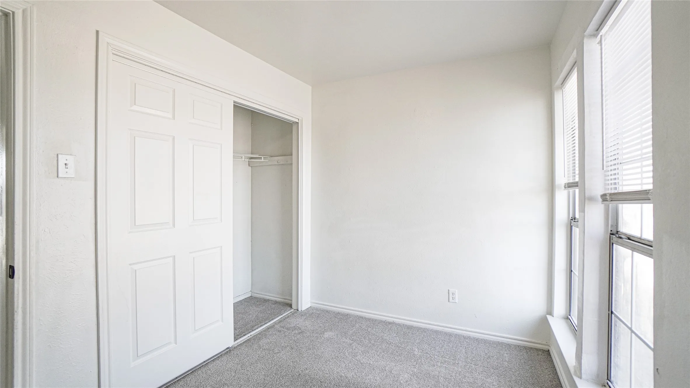 Townhouse For Sale in Dallas County , 1777 Westerham Drive, Dallas, Texas 75232, 3 Bedroom, 3 Bathroom, Garage spaces, 1,301 Sqft, built in 1985, mls#21344425, Real Estate Agent in Dallas, Homes For Sale in Dallas county, Homes For Sale in Dallas, Realtor in Dallas Texas, Real Estate Brokerage Independent Realty Texas, Luminita Cordes Realtor