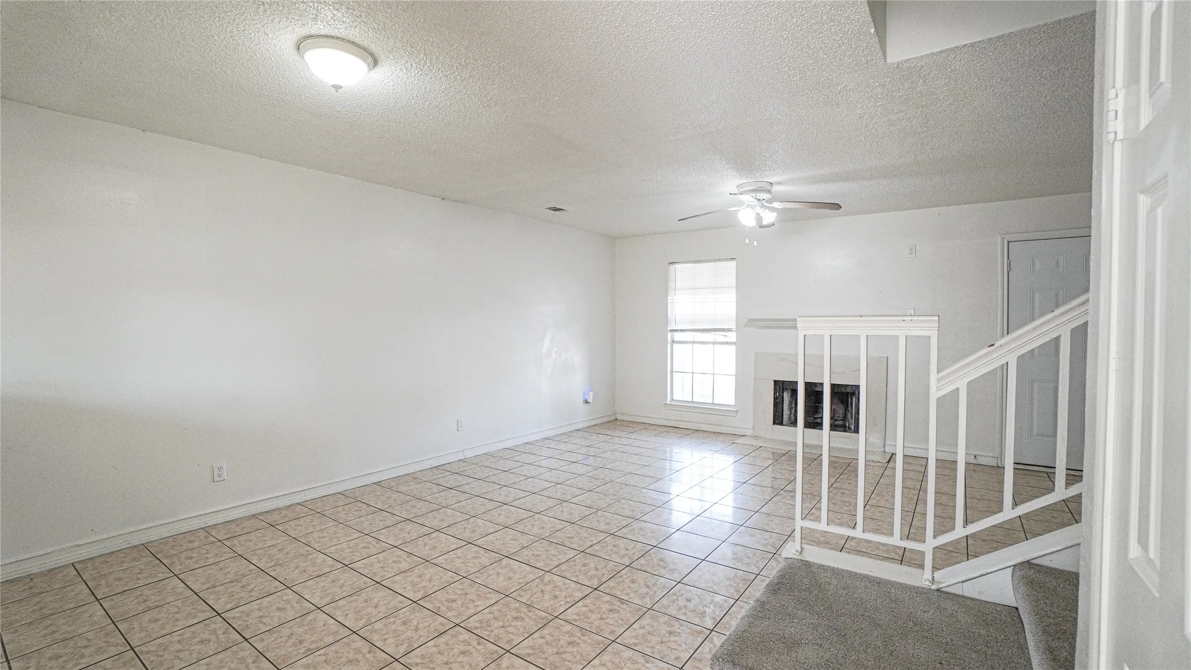 Townhouse For Sale in Dallas County , 1777 Westerham Drive, Dallas, Texas 75232, 3 Bedroom, 3 Bathroom, Garage spaces, 1,301 Sqft, built in 1985, mls#21344425, Real Estate Agent in Dallas, Homes For Sale in Dallas county, Homes For Sale in Dallas, Realtor in Dallas Texas, Real Estate Brokerage Independent Realty Texas, Luminita Cordes Realtor
