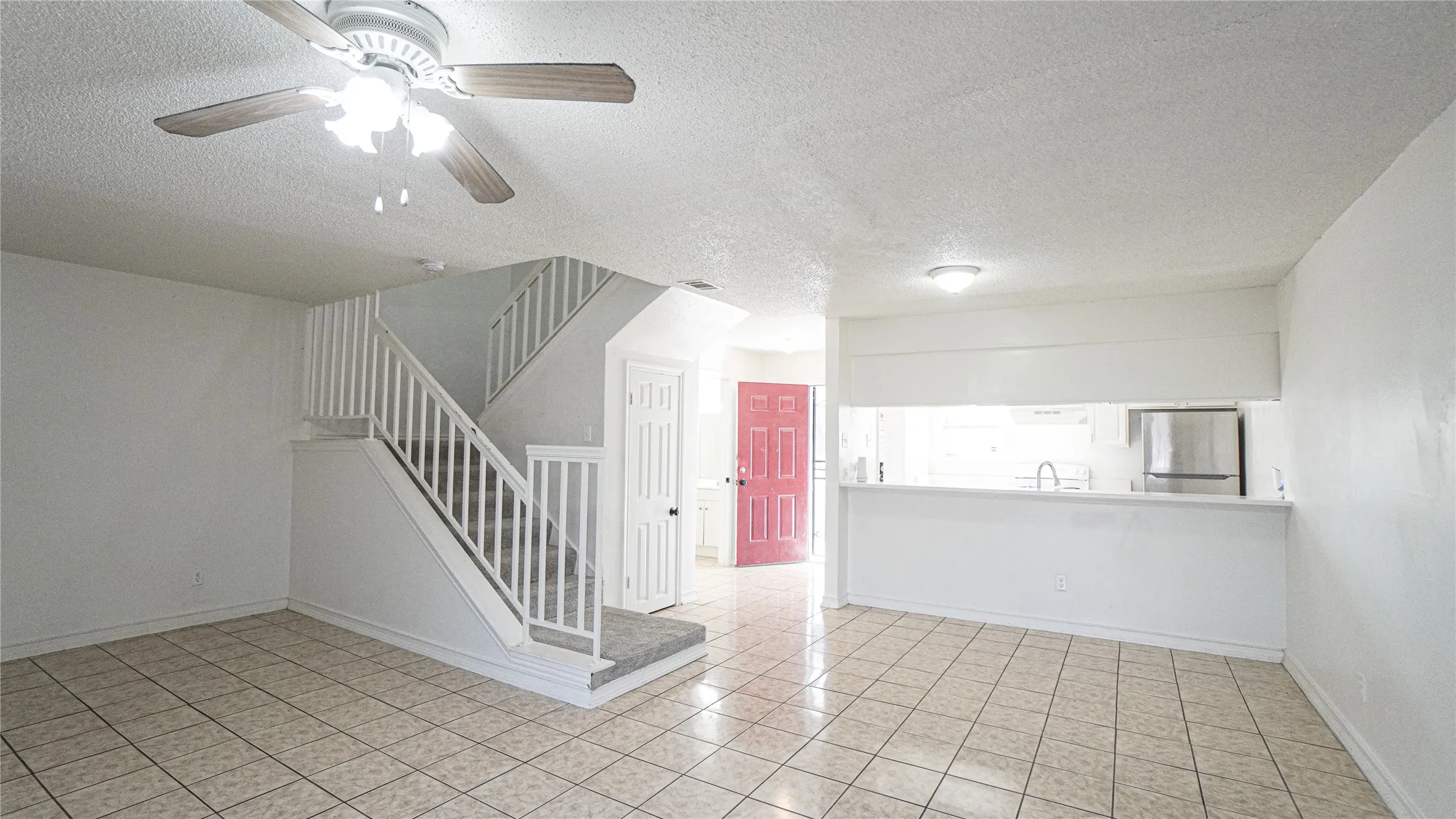 Townhouse For Sale in Dallas County , 1777 Westerham Drive, Dallas, Texas 75232, 3 Bedroom, 3 Bathroom, Garage spaces, 1,301 Sqft, built in 1985, mls#21344425, Real Estate Agent in Dallas, Homes For Sale in Dallas county, Homes For Sale in Dallas, Realtor in Dallas Texas, Real Estate Brokerage Independent Realty Texas, Luminita Cordes Realtor