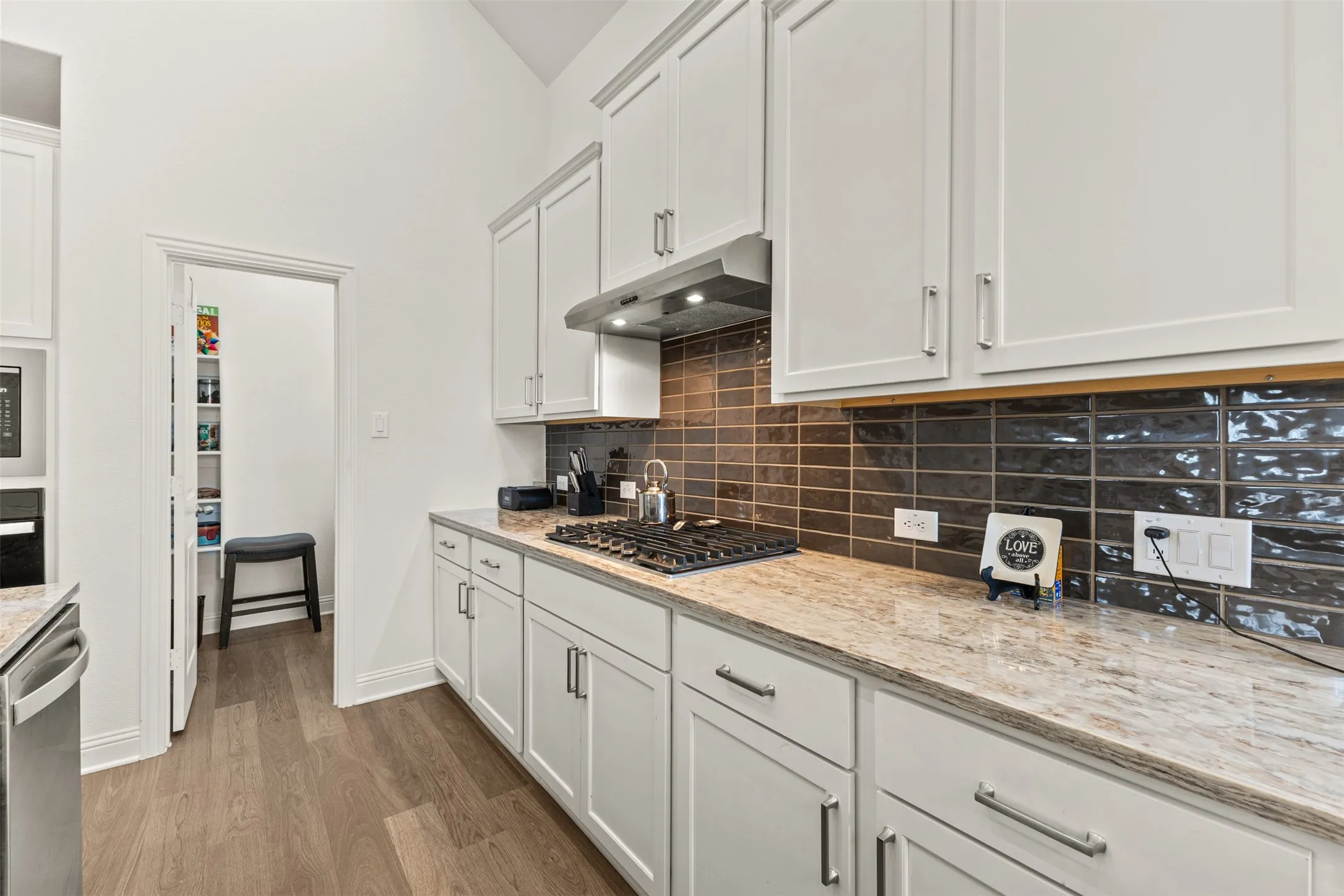 Single Family Residence For Sale in Rockwall County , 2837 Fargo Mews, Fate, Texas 75087, 3 Bedroom, 3 Bathroom, 2 Garage spaces, 2,289 Sqft, built in 2025, mls#21347087, Real Estate Agent in Fate, Homes For Sale in Rockwall county, Homes For Sale in Fate, Realtor in Fate Texas, Real Estate Brokerage Independent Realty Texas, Luminita Cordes Realtor