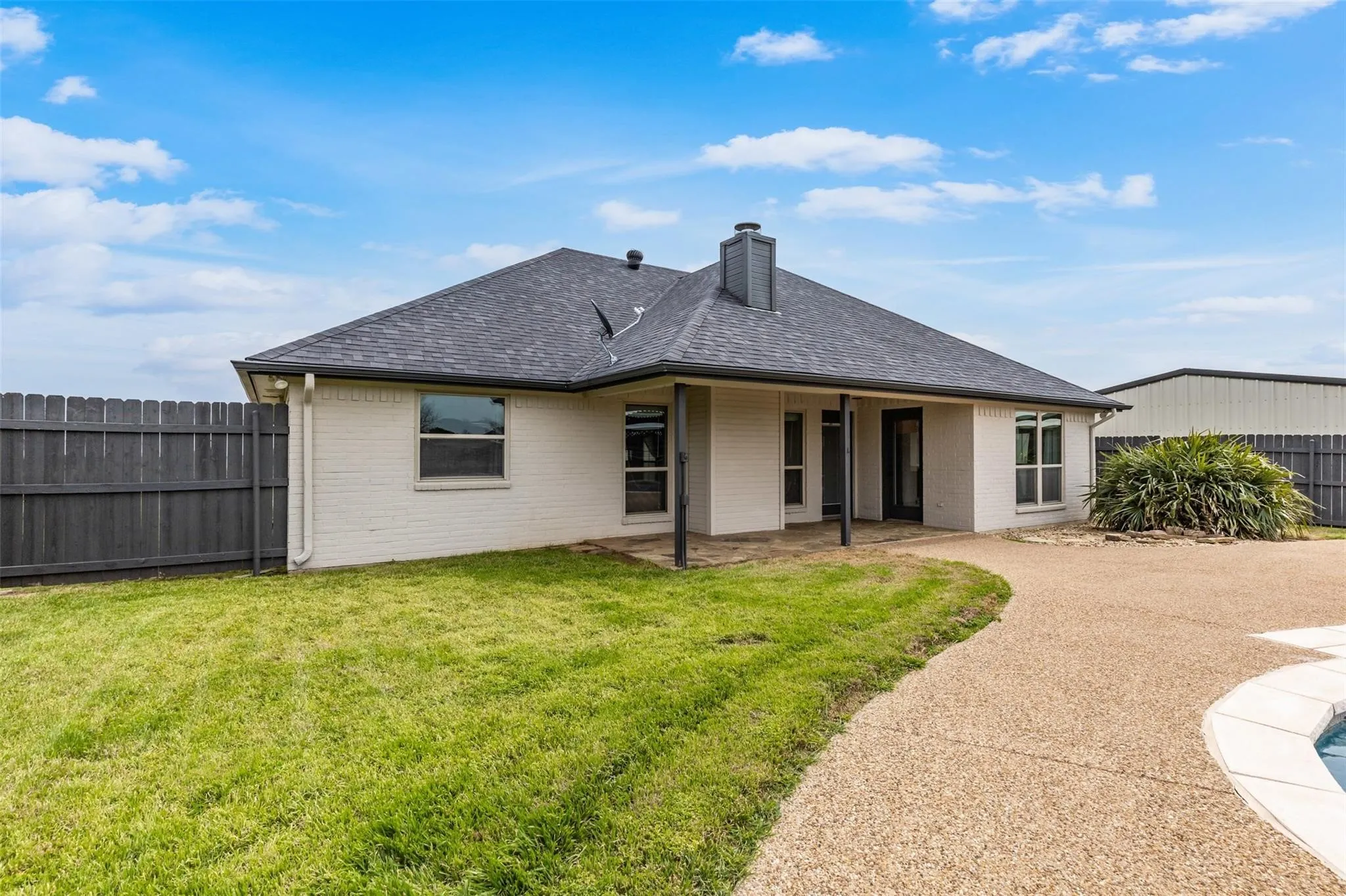 Single Family Residence For Sale in Johnson County , 312 Corral Road, Godley, Texas 76044, 3 Bedroom, 2 Bathroom, Garage spaces, 2,332 Sqft, built in 1997, mls#21341606, Real Estate Agent in Godley, Homes For Sale in Johnson county, Homes For Sale in Godley, Realtor in Godley Texas, Real Estate Brokerage Independent Realty Texas, Luminita Cordes Realtor