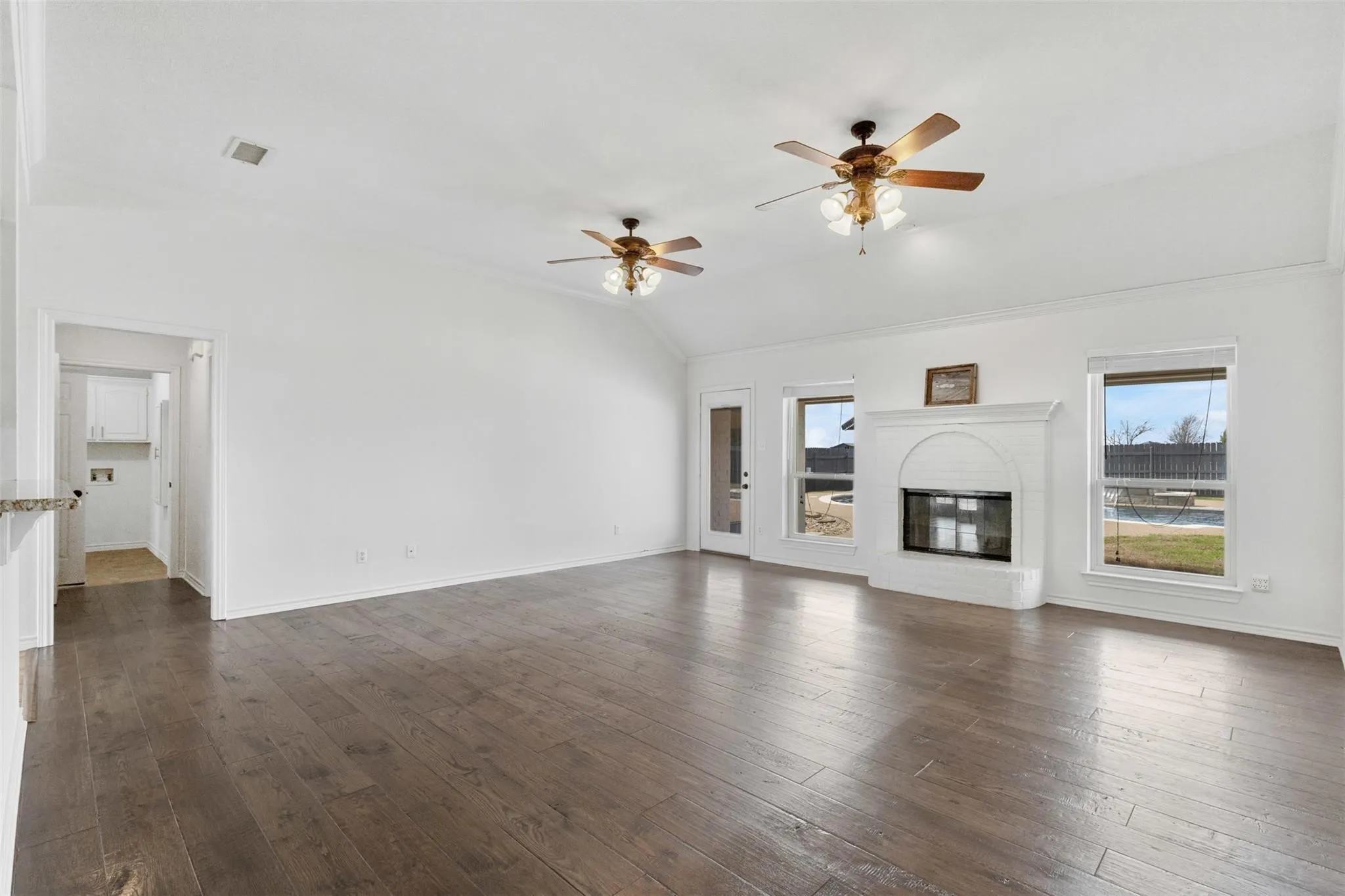 Single Family Residence For Sale in Johnson County , 312 Corral Road, Godley, Texas 76044, 3 Bedroom, 2 Bathroom, Garage spaces, 2,332 Sqft, built in 1997, mls#21341606, Real Estate Agent in Godley, Homes For Sale in Johnson county, Homes For Sale in Godley, Realtor in Godley Texas, Real Estate Brokerage Independent Realty Texas, Luminita Cordes Realtor