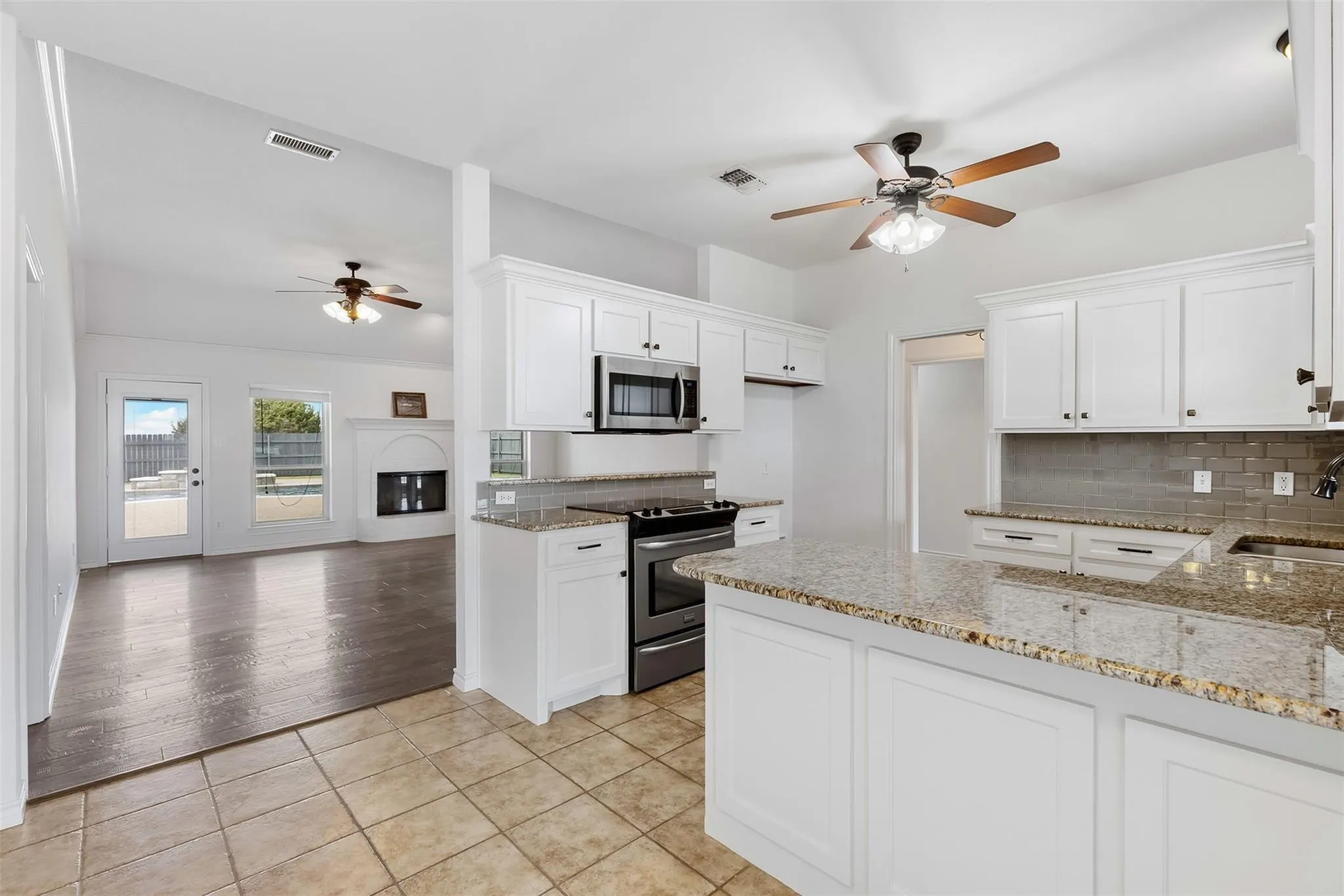 Single Family Residence For Sale in Johnson County , 312 Corral Road, Godley, Texas 76044, 3 Bedroom, 2 Bathroom, Garage spaces, 2,332 Sqft, built in 1997, mls#21341606, Real Estate Agent in Godley, Homes For Sale in Johnson county, Homes For Sale in Godley, Realtor in Godley Texas, Real Estate Brokerage Independent Realty Texas, Luminita Cordes Realtor