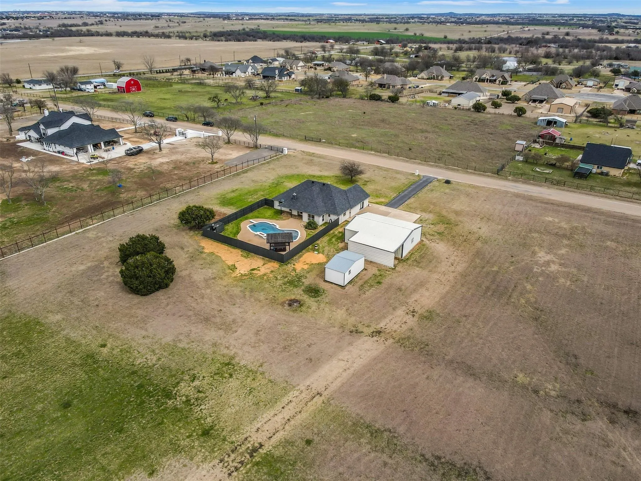 Single Family Residence For Sale in Johnson County , 312 Corral Road, Godley, Texas 76044, 3 Bedroom, 2 Bathroom, Garage spaces, 2,332 Sqft, built in 1997, mls#21341606, Real Estate Agent in Godley, Homes For Sale in Johnson county, Homes For Sale in Godley, Realtor in Godley Texas, Real Estate Brokerage Independent Realty Texas, Luminita Cordes Realtor
