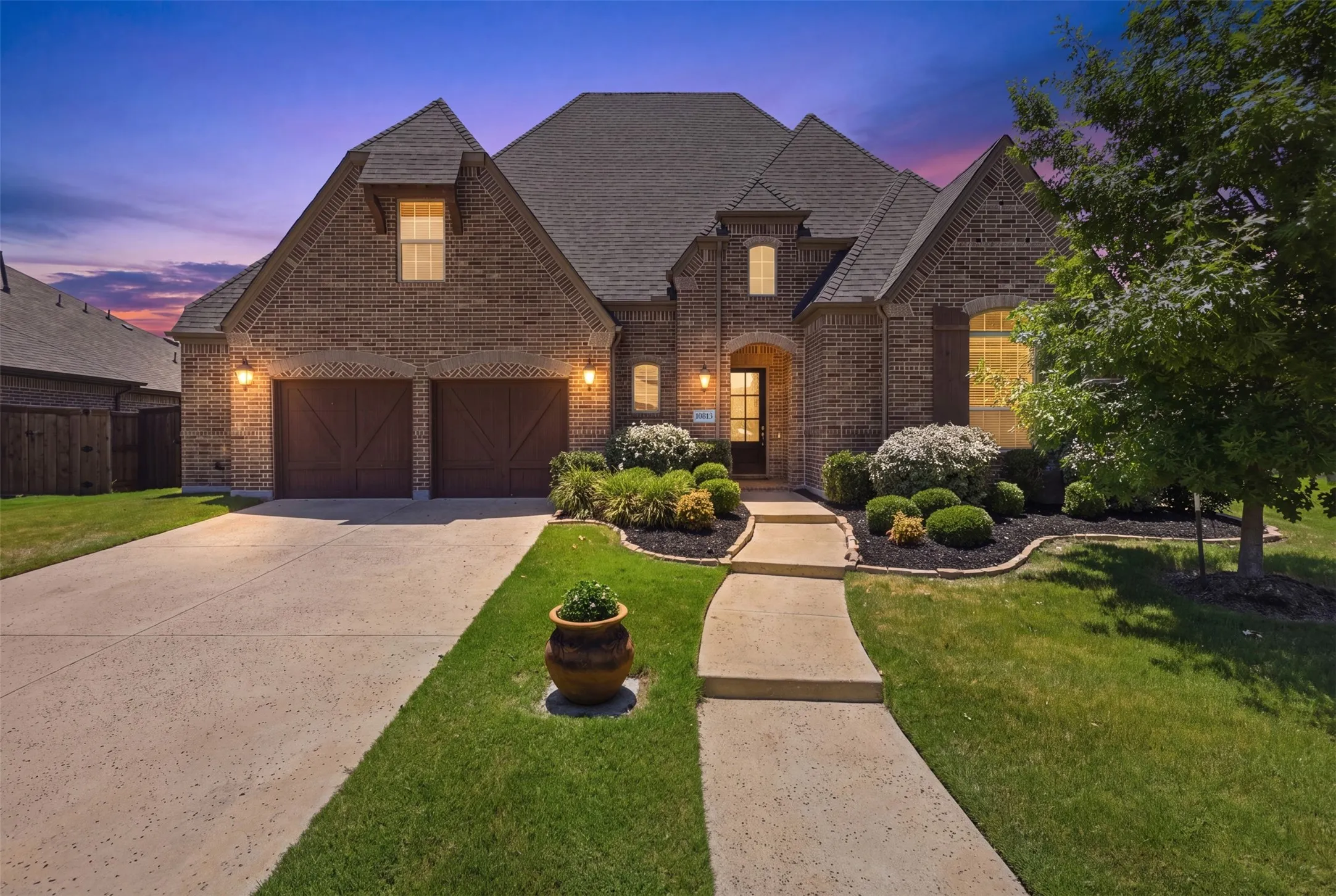 Single Family Residence For Sale in Denton County , 10813 Sycamore Falls Drive, Flower Mound, Texas 76226, 4 Bedroom, 5 Bathroom, 3 Garage spaces, 3,862 Sqft, built in 2018, mls#21346643, Real Estate Agent in Flower Mound, Homes For Sale in Denton county, Homes For Sale in Flower Mound, Realtor in Flower Mound Texas, Real Estate Brokerage Independent Realty Texas, Luminita Cordes Realtor