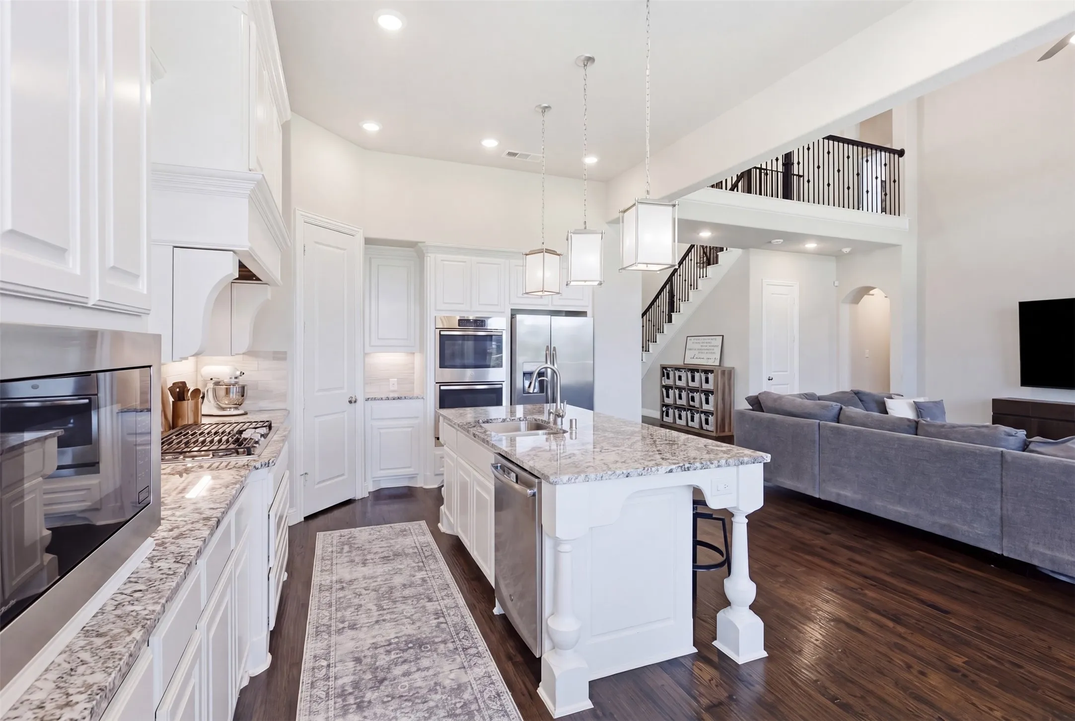 Single Family Residence For Sale in Denton County , 10813 Sycamore Falls Drive, Flower Mound, Texas 76226, 4 Bedroom, 5 Bathroom, 3 Garage spaces, 3,862 Sqft, built in 2018, mls#21346643, Real Estate Agent in Flower Mound, Homes For Sale in Denton county, Homes For Sale in Flower Mound, Realtor in Flower Mound Texas, Real Estate Brokerage Independent Realty Texas, Luminita Cordes Realtor