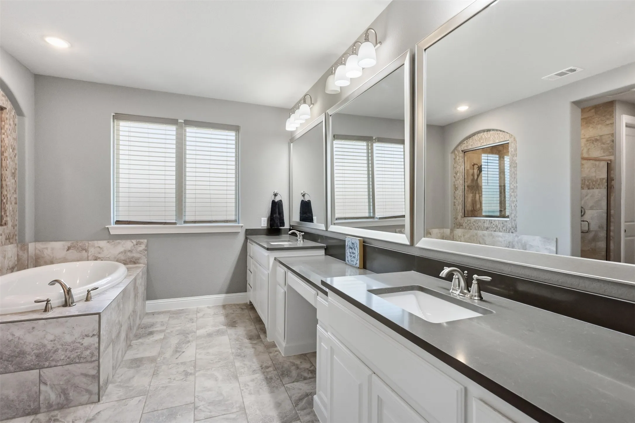 Single Family Residence For Sale in Denton County , 10813 Sycamore Falls Drive, Flower Mound, Texas 76226, 4 Bedroom, 5 Bathroom, 3 Garage spaces, 3,862 Sqft, built in 2018, mls#21346643, Real Estate Agent in Flower Mound, Homes For Sale in Denton county, Homes For Sale in Flower Mound, Realtor in Flower Mound Texas, Real Estate Brokerage Independent Realty Texas, Luminita Cordes Realtor