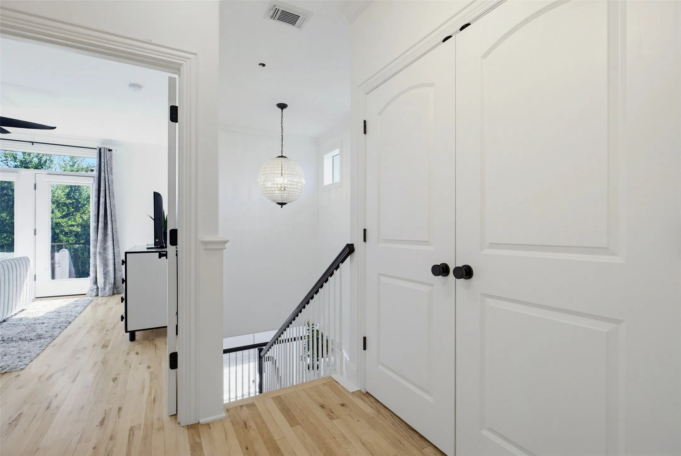 Townhouse For Sale in Collin County , 7201 Kasko Drive, Plano, Texas 75024, 3 Bedrooms, 3 Bathrooms, 2 Garage spaces, 1,631 Sqft, built in 2005, Price $700,000, mls#21346130, Real Estate Agent in Plano, Homes For Sale in Collin county, Homes For Sale in Plano, Realtor in Plano Texas, Real Estate Brokerage Independent Realty Texas, Luminita Cordes Realtor