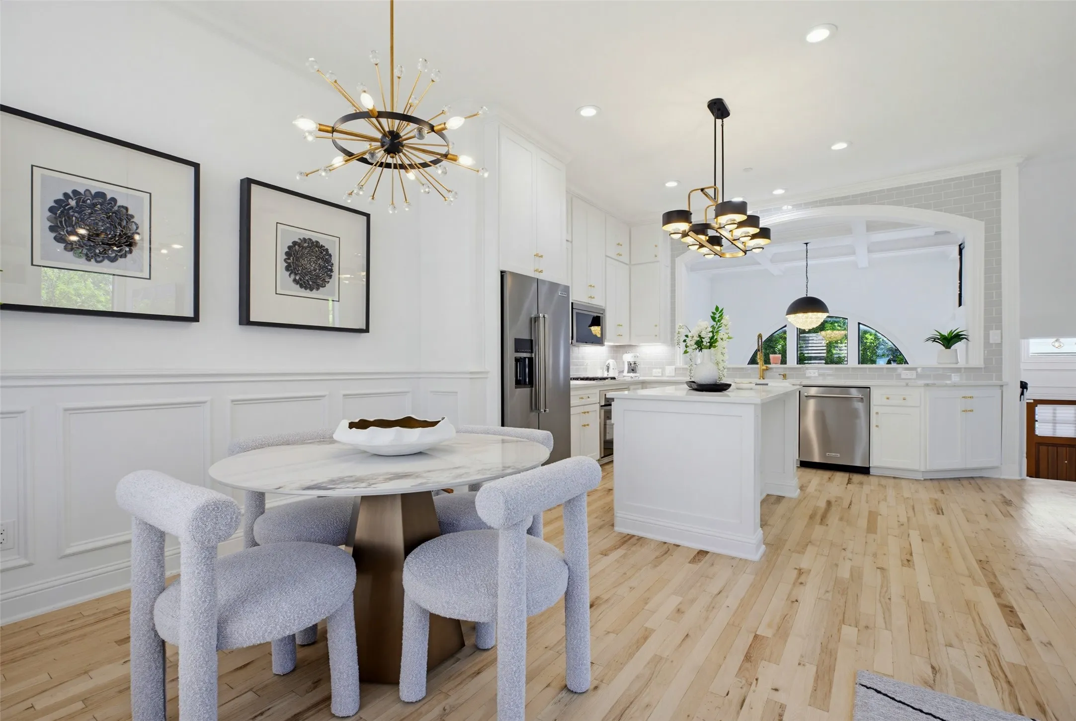 Townhouse For Sale in Collin County , 7201 Kasko Drive, Plano, Texas 75024, 3 Bedrooms, 3 Bathrooms, 2 Garage spaces, 1,631 Sqft, built in 2005, Price $700,000, mls#21346130, Real Estate Agent in Plano, Homes For Sale in Collin county, Homes For Sale in Plano, Realtor in Plano Texas, Real Estate Brokerage Independent Realty Texas, Luminita Cordes Realtor