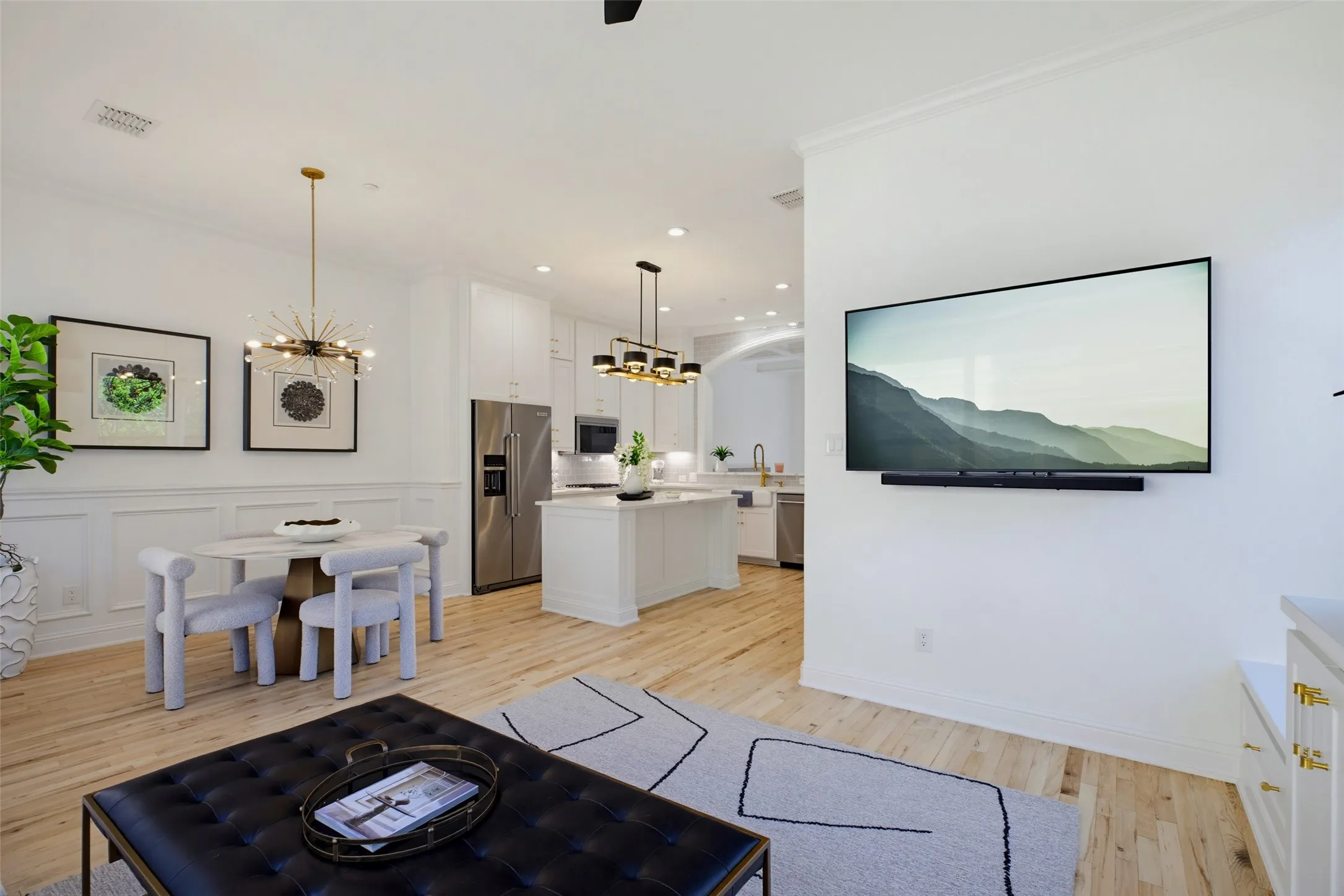 Townhouse For Sale in Collin County , 7201 Kasko Drive, Plano, Texas 75024, 3 Bedrooms, 3 Bathrooms, 2 Garage spaces, 1,631 Sqft, built in 2005, Price $700,000, mls#21346130, Real Estate Agent in Plano, Homes For Sale in Collin county, Homes For Sale in Plano, Realtor in Plano Texas, Real Estate Brokerage Independent Realty Texas, Luminita Cordes Realtor