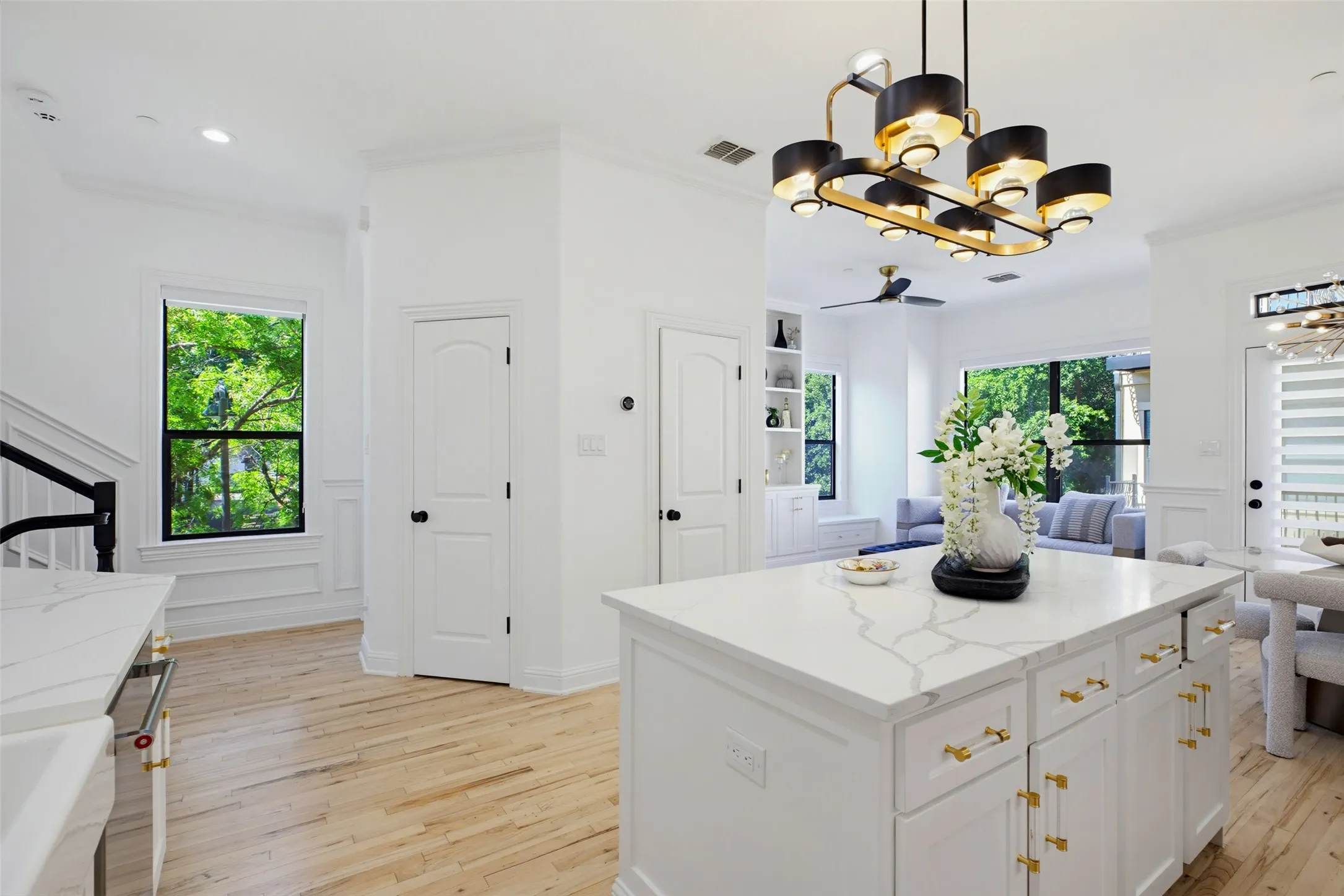 Townhouse For Sale in Collin County , 7201 Kasko Drive, Plano, Texas 75024, 3 Bedrooms, 3 Bathrooms, 2 Garage spaces, 1,631 Sqft, built in 2005, Price $700,000, mls#21346130, Real Estate Agent in Plano, Homes For Sale in Collin county, Homes For Sale in Plano, Realtor in Plano Texas, Real Estate Brokerage Independent Realty Texas, Luminita Cordes Realtor
