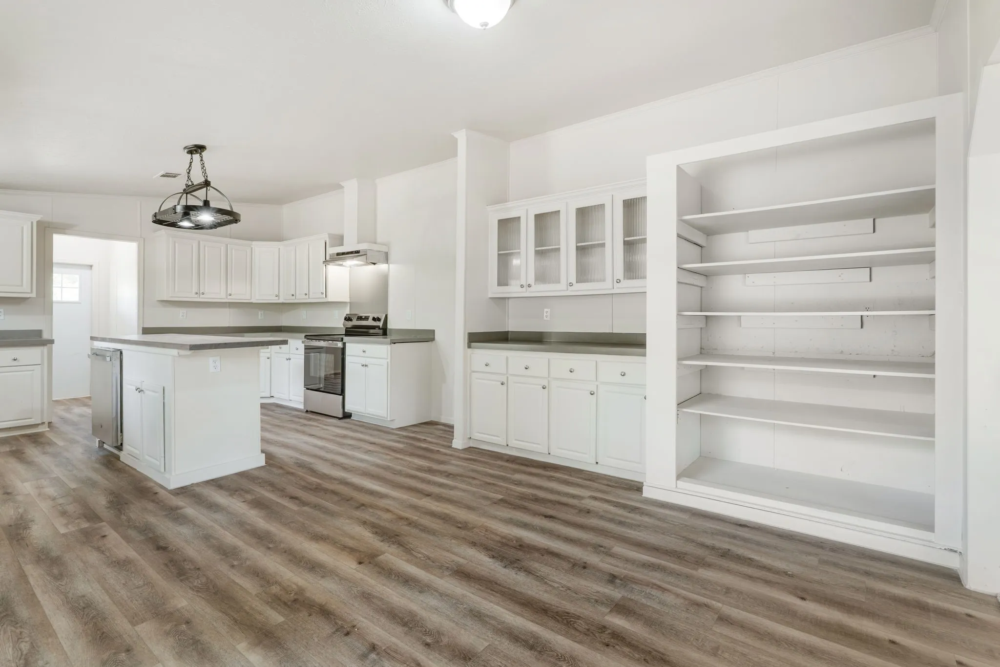 Mobile Home For Sale in Freestone County , 151 Private Road 958, Kirvin, Texas 75859, 4 Bedroom, 3 Bathroom, Garage spaces, 2,432 Sqft, built in 2007, mls#21346503, Real Estate Agent in Kirvin, Homes For Sale in Freestone county, Homes For Sale in Kirvin, Realtor in Kirvin Texas, Real Estate Brokerage Independent Realty Texas, Luminita Cordes Realtor