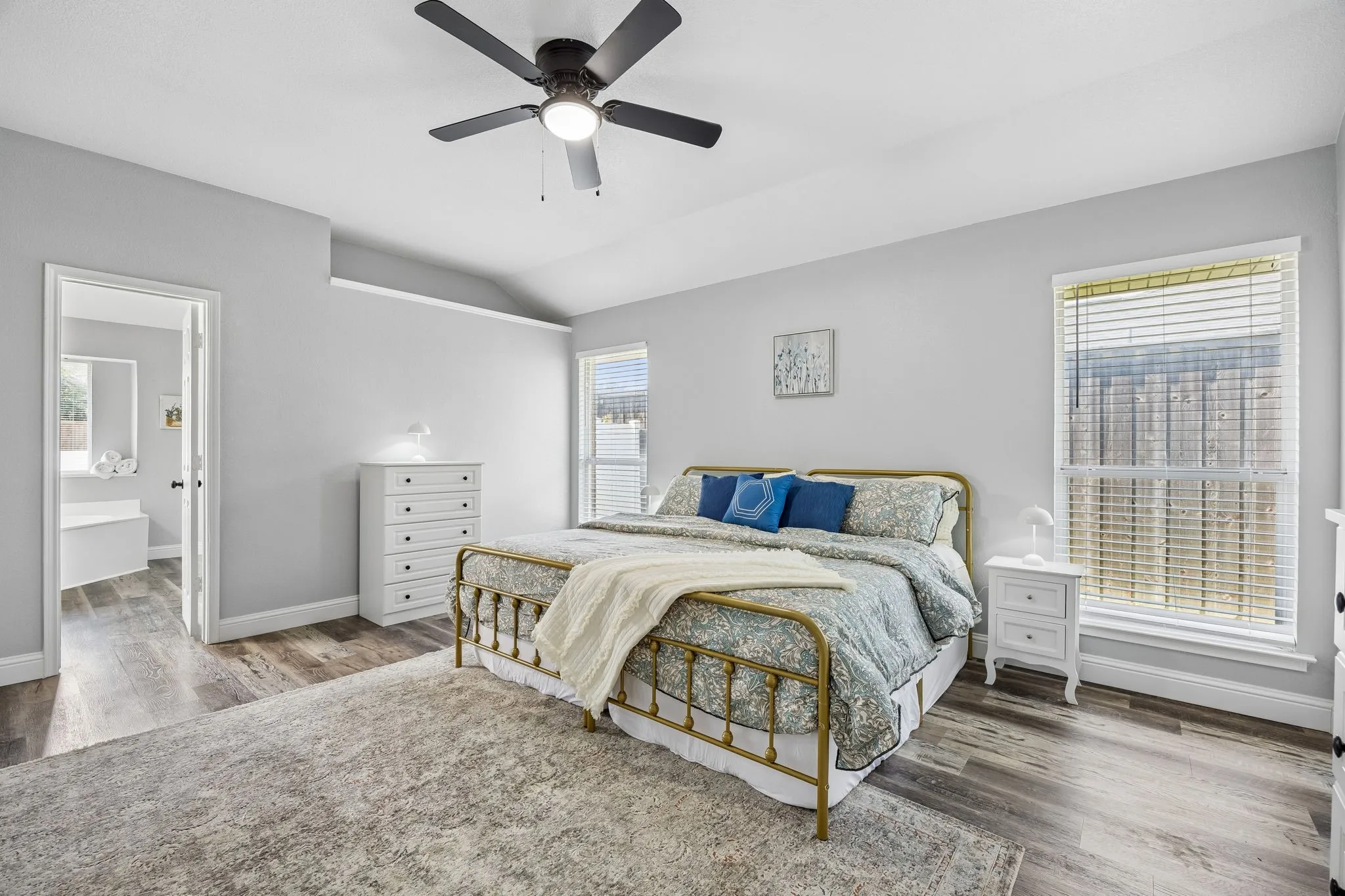 Single Family Residence For Sale in Dallas County , 8510 Hartford Drive, Rowlett, Texas 75089, 5 Bedroom, 3 Bathroom, 2 Garage spaces, 2,227 Sqft, built in 1994, mls#21347052, Real Estate Agent in Rowlett, Homes For Sale in Dallas county, Homes For Sale in Rowlett, Realtor in Rowlett Texas, Real Estate Brokerage Independent Realty Texas, Luminita Cordes Realtor