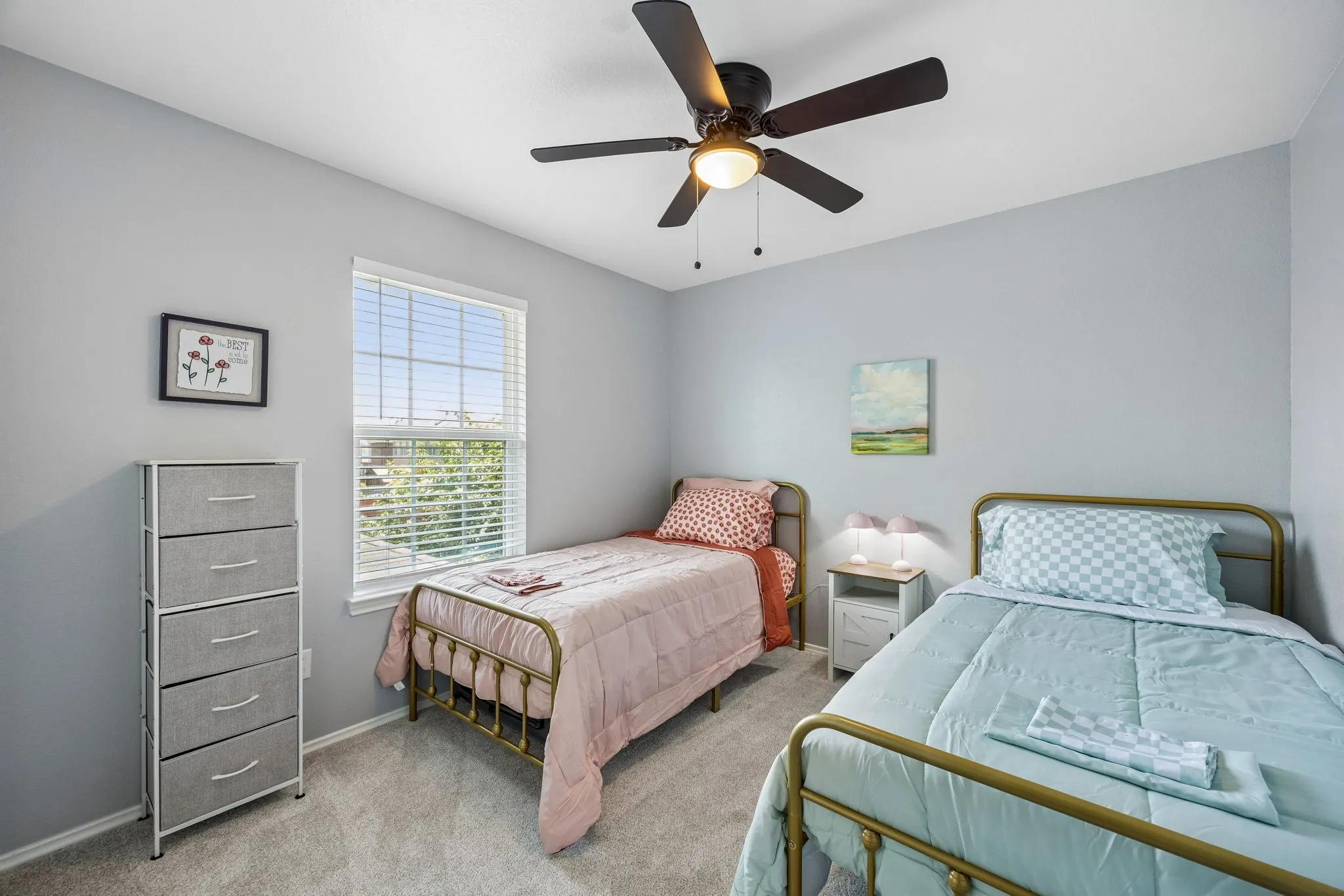 Single Family Residence For Sale in Dallas County , 8510 Hartford Drive, Rowlett, Texas 75089, 5 Bedroom, 3 Bathroom, 2 Garage spaces, 2,227 Sqft, built in 1994, mls#21347052, Real Estate Agent in Rowlett, Homes For Sale in Dallas county, Homes For Sale in Rowlett, Realtor in Rowlett Texas, Real Estate Brokerage Independent Realty Texas, Luminita Cordes Realtor