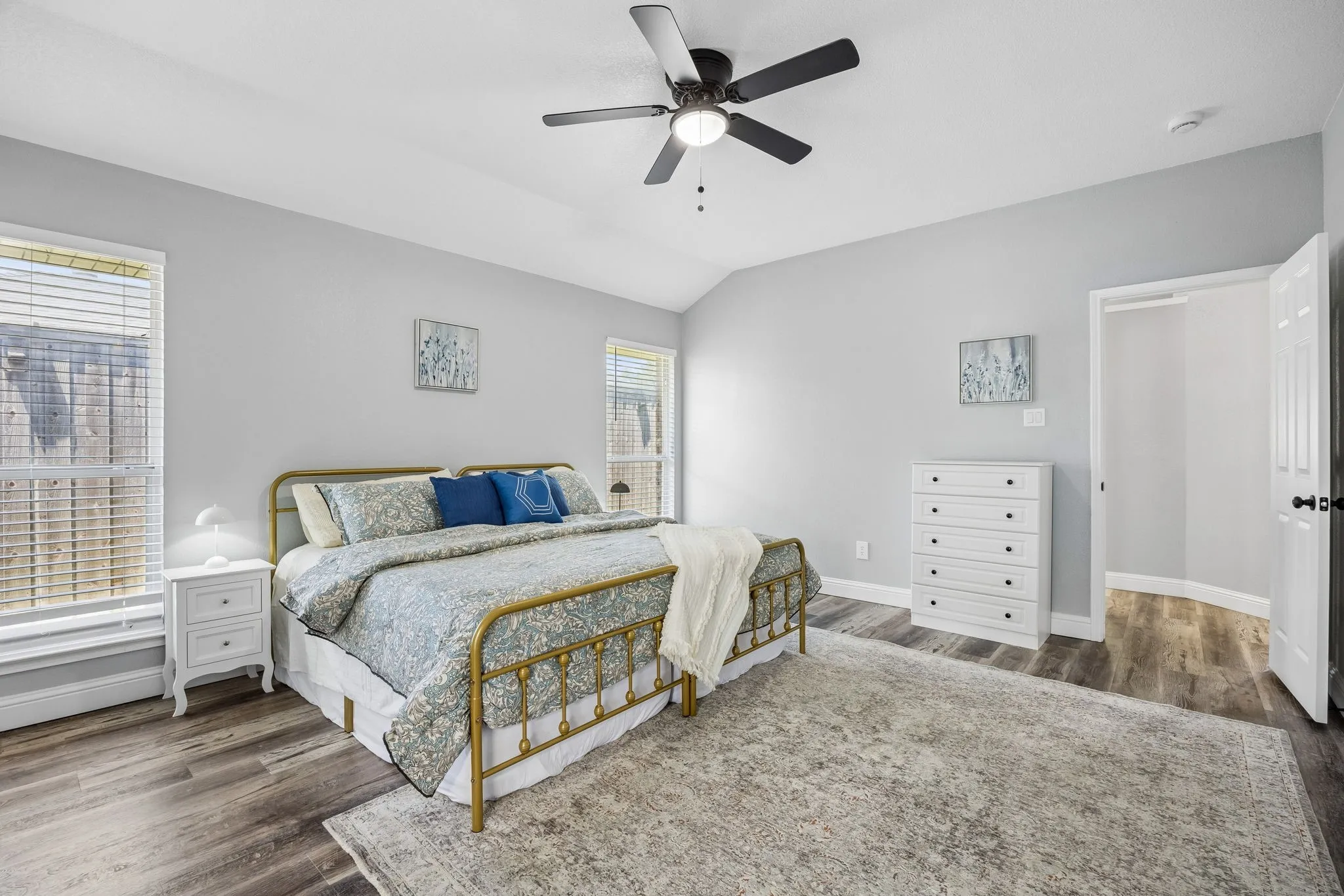 Single Family Residence For Sale in Dallas County , 8510 Hartford Drive, Rowlett, Texas 75089, 5 Bedroom, 3 Bathroom, 2 Garage spaces, 2,227 Sqft, built in 1994, mls#21347052, Real Estate Agent in Rowlett, Homes For Sale in Dallas county, Homes For Sale in Rowlett, Realtor in Rowlett Texas, Real Estate Brokerage Independent Realty Texas, Luminita Cordes Realtor