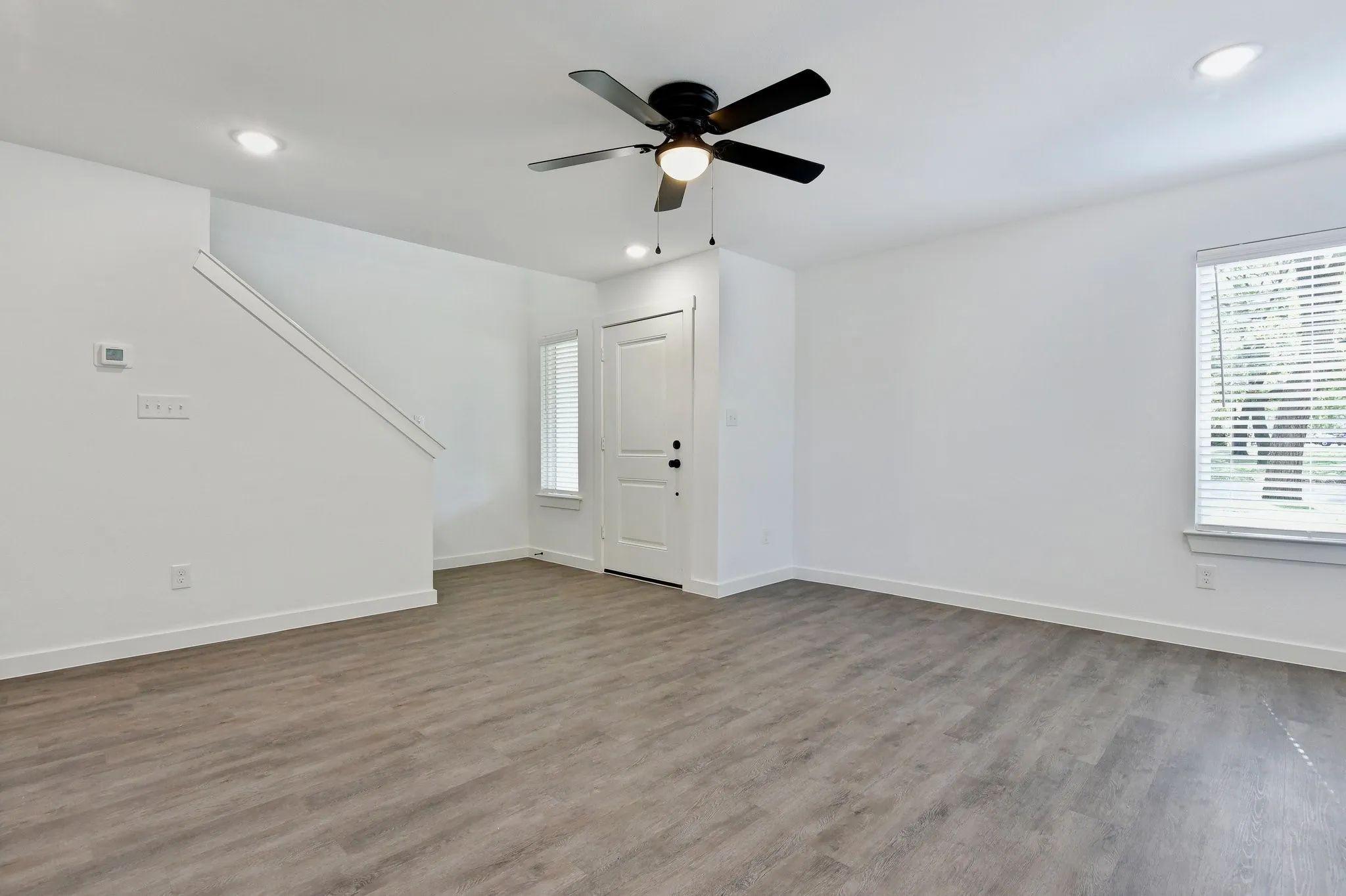 Duplex For Rent in Grayson County , 103 E Bond Street, Denison, Texas 75021, 3 Bedroom, 3 Bathroom, Garage spaces, 1,452 Sqft, built in 2022, mls#21347143, Real Estate Agent in Denison, Homes For Rent in Grayson county, Homes For Rent in Denison, Realtor in Denison Texas, Real Estate Brokerage Independent Realty Texas, Luminita Cordes Realtor