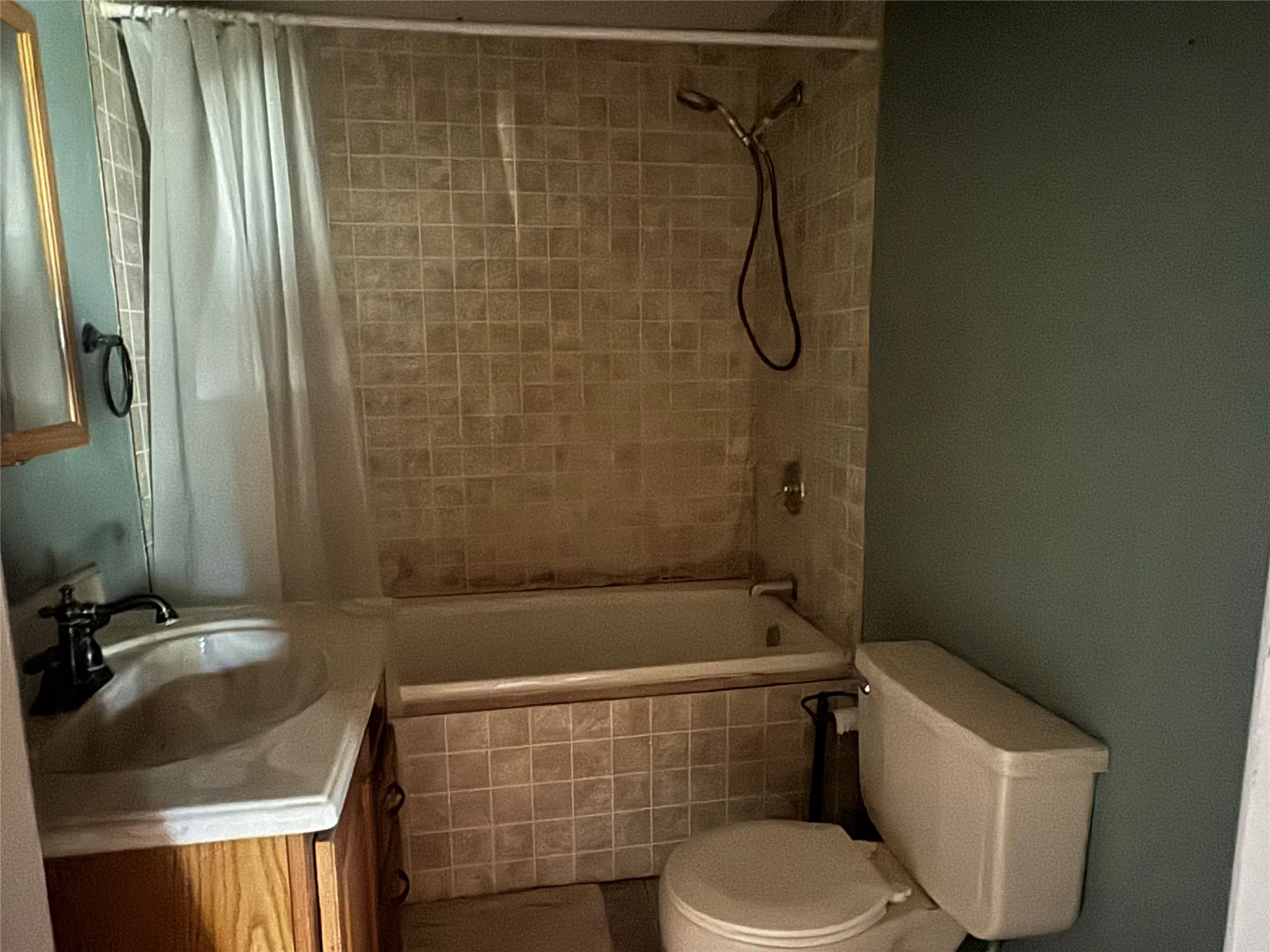 Single Family Residence For Sale in Haskell County , 301 S Ave G, Haskell, Texas 79521, 3 Bedrooms, 2 Bathrooms, Garage spaces, 2,628 Sqft, built in 1930, Price $57,000, mls#21347133, Real Estate Agent in Haskell, Homes For Sale in Haskell county, Homes For Sale in Haskell, Realtor in Haskell Texas, Real Estate Brokerage Independent Realty Texas, Luminita Cordes Realtor