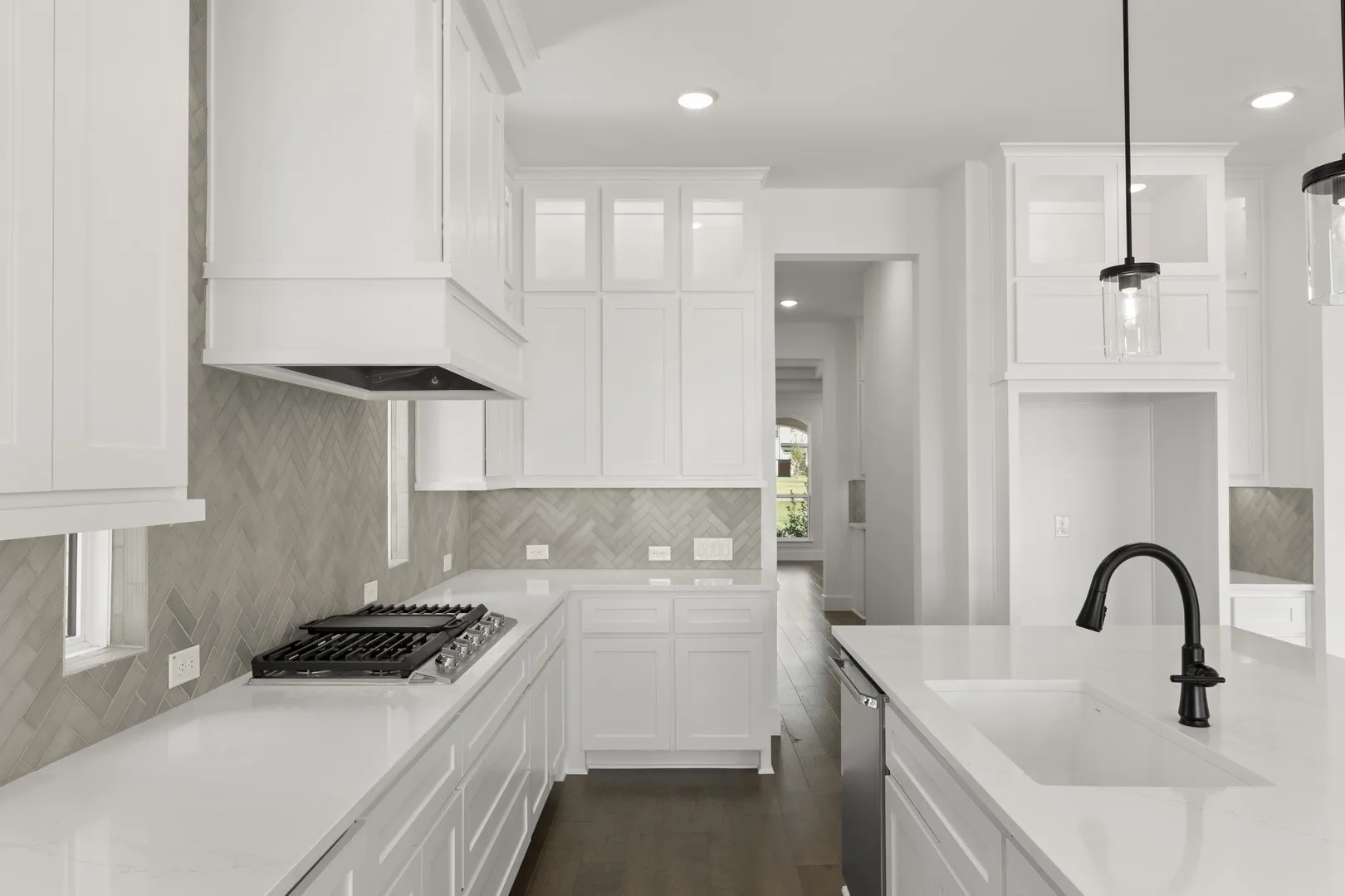 12. 5098 Ivy Bridge - Kitchen (3)