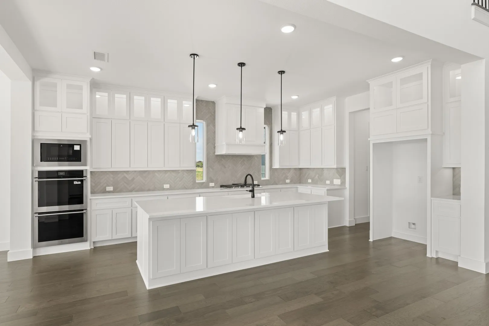 11. 5098 Ivy Bridge - Kitchen (2)