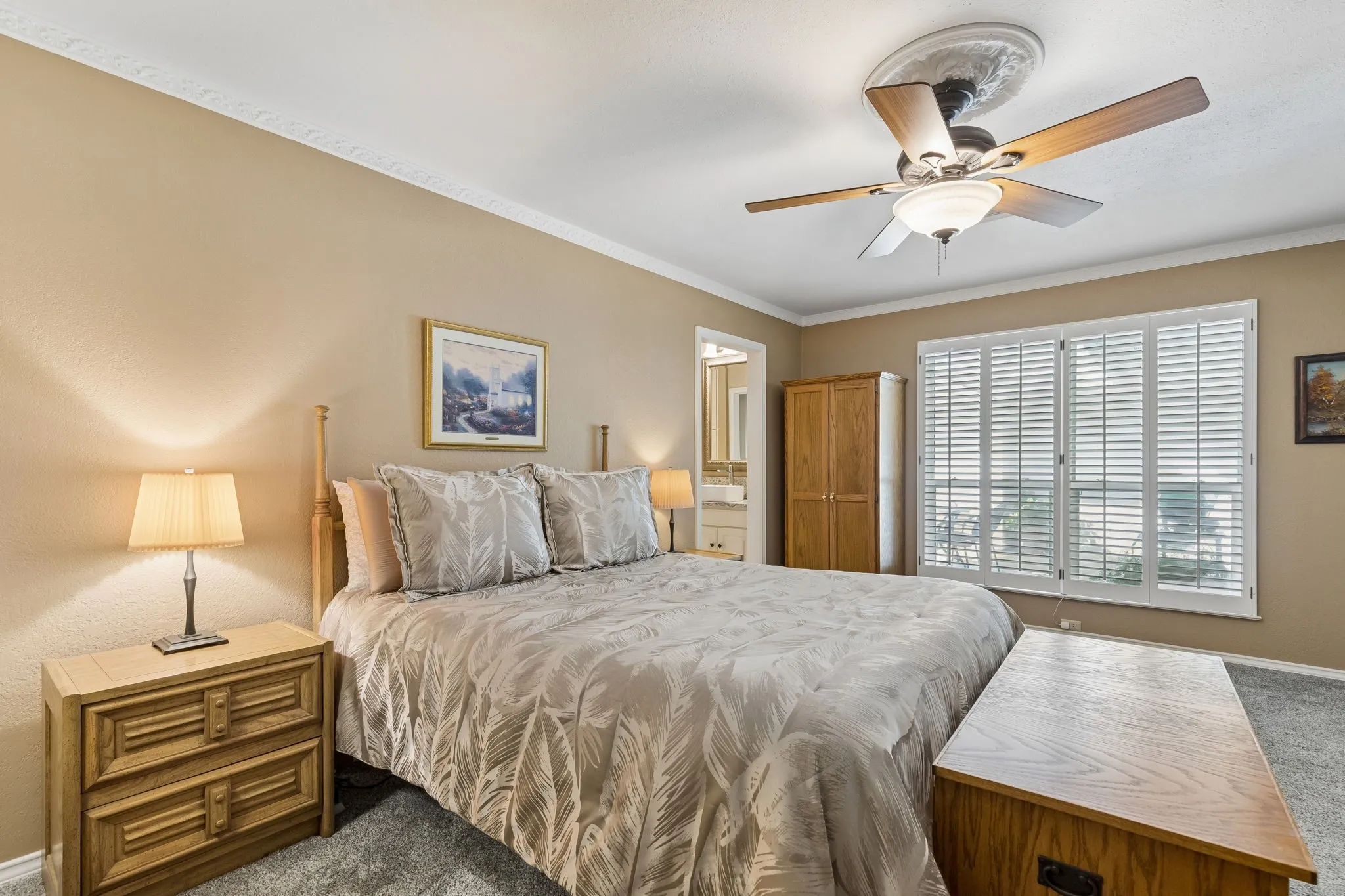 Single Family Residence For Sale in Dallas County , 7118 Winedale Drive, Dallas, Texas 75231, 4 Bedroom, 3 Bathroom, 2 Garage spaces, 2,887 Sqft, built in 1976, mls#21345713, Real Estate Agent in Dallas, Homes For Sale in Dallas county, Homes For Sale in Dallas, Realtor in Dallas Texas, Real Estate Brokerage Independent Realty Texas, Luminita Cordes Realtor