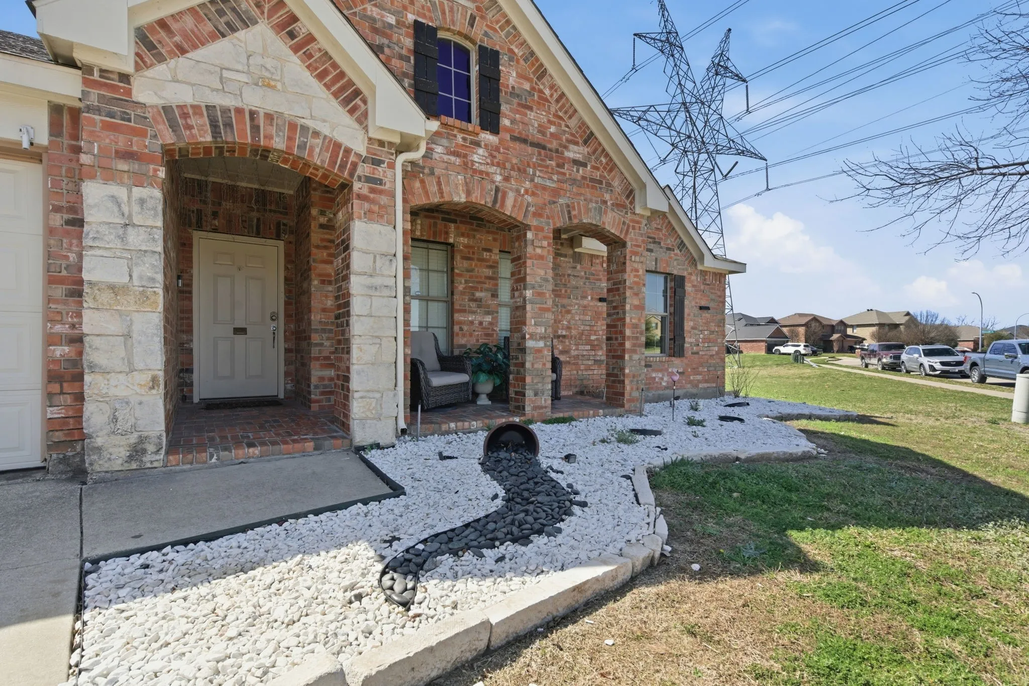 Single Family Residence For Sale in Tarrant County , 9469 Fox Hill Drive, Fort Worth, Texas 76131, 3 Bedroom, 2 Bathroom, 2 Garage spaces, 2,380 Sqft, built in 2006, mls#21347154, Real Estate Agent in Fort Worth, Homes For Sale in Tarrant county, Homes For Sale in Fort Worth, Realtor in Fort Worth Texas, Real Estate Brokerage Independent Realty Texas, Luminita Cordes Realtor