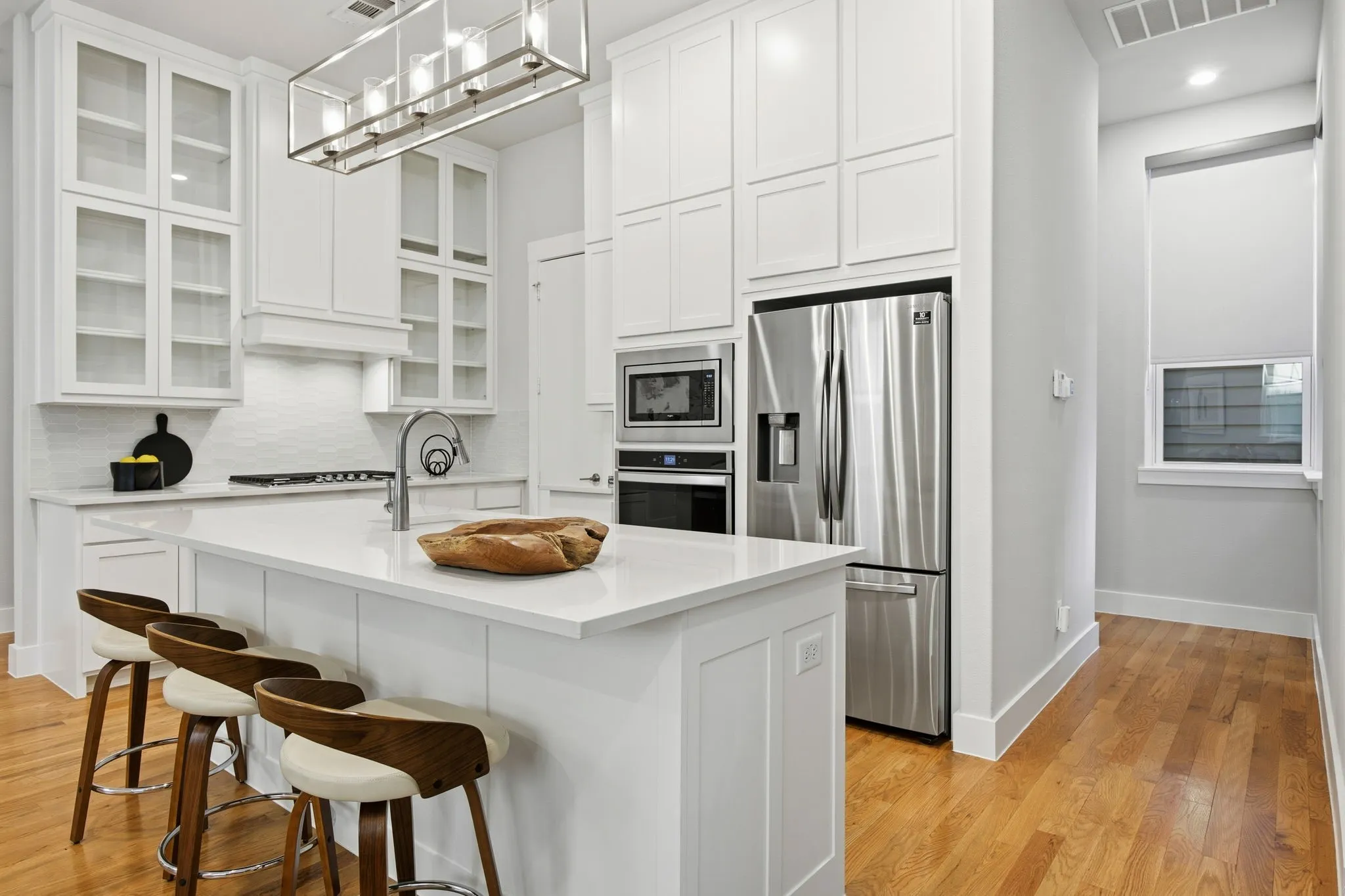 Condominium For Sale in Dallas County , 625 N Tyler Street 402, Dallas, Texas 75208, 2 Bedroom, 3 Bathroom, 2 Garage spaces, 2,163 Sqft, built in 2020, Price $499,000, mls#21345091, Real Estate Agent in Dallas, Homes For Sale in Dallas county, Homes For Sale in Dallas, Realtor in Dallas Texas, Real Estate Brokerage Independent Realty Texas, Luminita Cordes Realtor