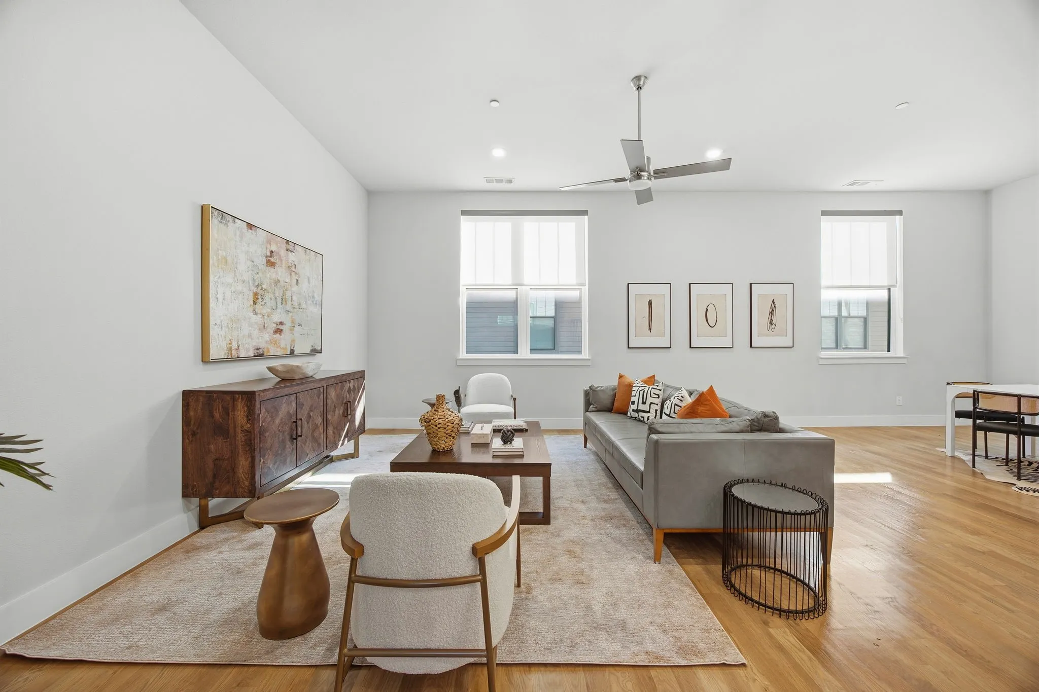 Condominium For Sale in Dallas County , 625 N Tyler Street 402, Dallas, Texas 75208, 2 Bedroom, 3 Bathroom, 2 Garage spaces, 2,163 Sqft, built in 2020, Price $499,000, mls#21345091, Real Estate Agent in Dallas, Homes For Sale in Dallas county, Homes For Sale in Dallas, Realtor in Dallas Texas, Real Estate Brokerage Independent Realty Texas, Luminita Cordes Realtor