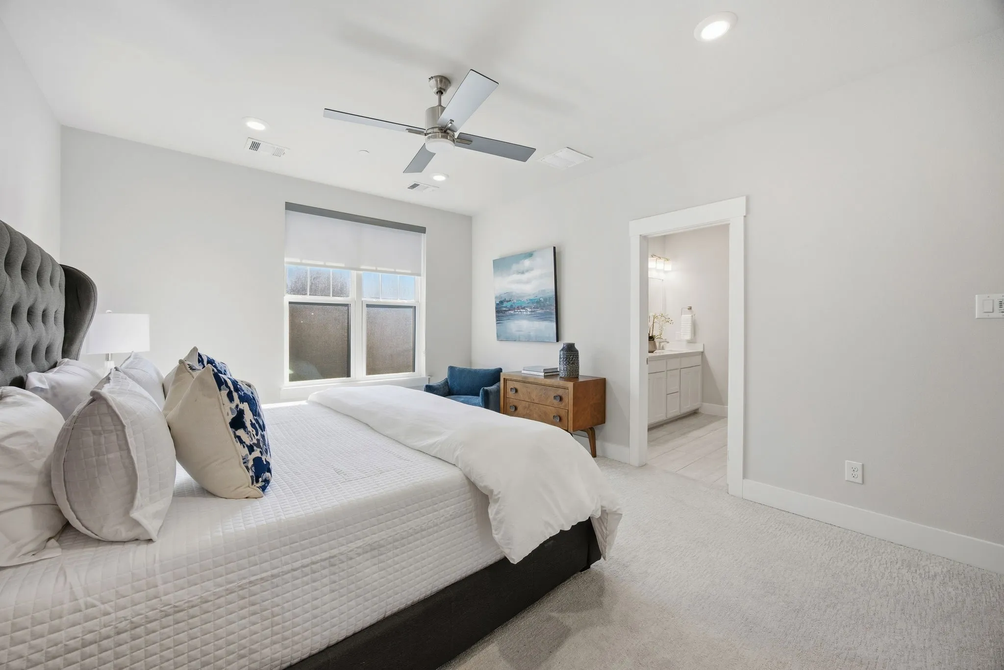 Condominium For Sale in Dallas County , 625 N Tyler Street 402, Dallas, Texas 75208, 2 Bedroom, 3 Bathroom, 2 Garage spaces, 2,163 Sqft, built in 2020, Price $499,000, mls#21345091, Real Estate Agent in Dallas, Homes For Sale in Dallas county, Homes For Sale in Dallas, Realtor in Dallas Texas, Real Estate Brokerage Independent Realty Texas, Luminita Cordes Realtor