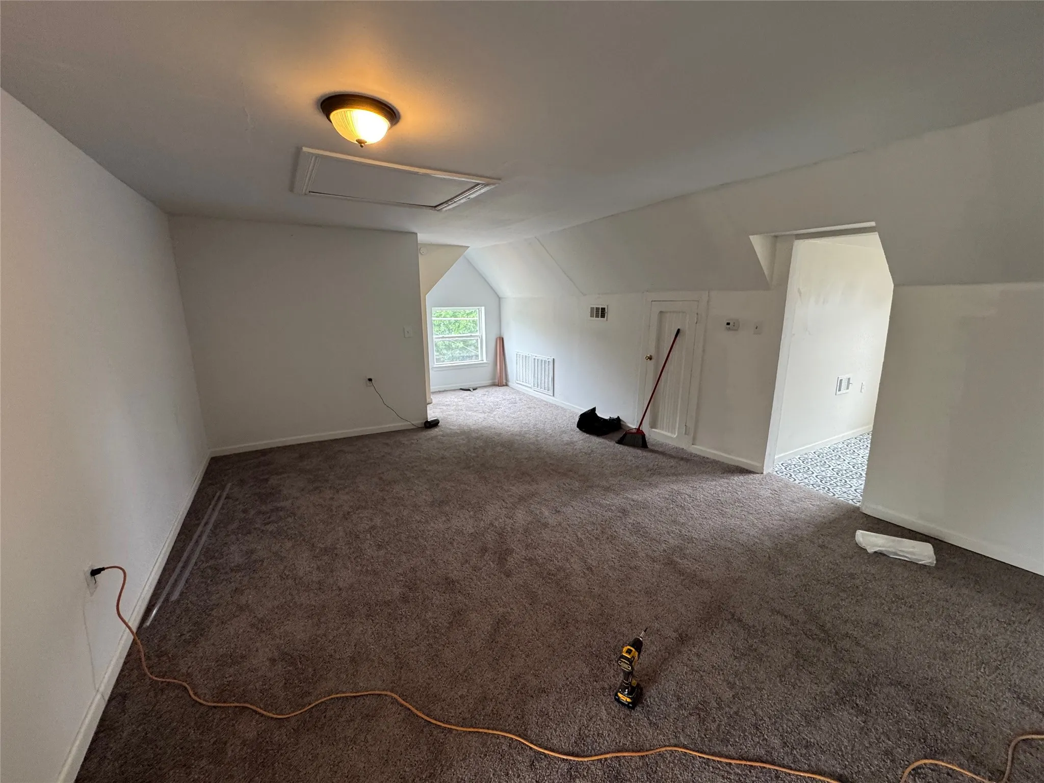 Single Family Residence For Sale in Fannin County , 610 W 6th Street, Bonham, Texas 75418, 5 Bedrooms, 3 Bathrooms, Garage spaces, 3,282 Sqft, built in 1897, Price $225,900, mls#21347041, Real Estate Agent in Bonham, Homes For Sale in Fannin county, Homes For Sale in Bonham, Realtor in Bonham Texas, Real Estate Brokerage Independent Realty Texas, Luminita Cordes Realtor