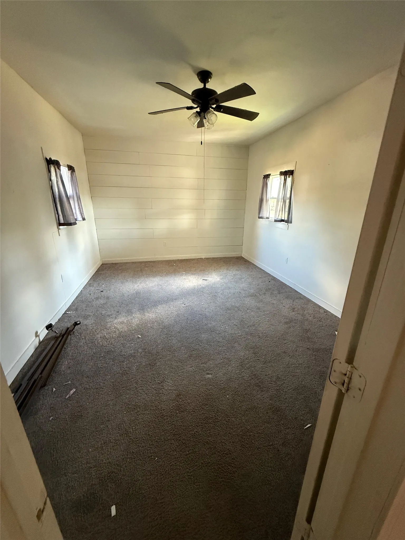 Single Family Residence For Sale in Fannin County , 610 W 6th Street, Bonham, Texas 75418, 5 Bedrooms, 3 Bathrooms, Garage spaces, 3,282 Sqft, built in 1897, Price $225,900, mls#21347041, Real Estate Agent in Bonham, Homes For Sale in Fannin county, Homes For Sale in Bonham, Realtor in Bonham Texas, Real Estate Brokerage Independent Realty Texas, Luminita Cordes Realtor