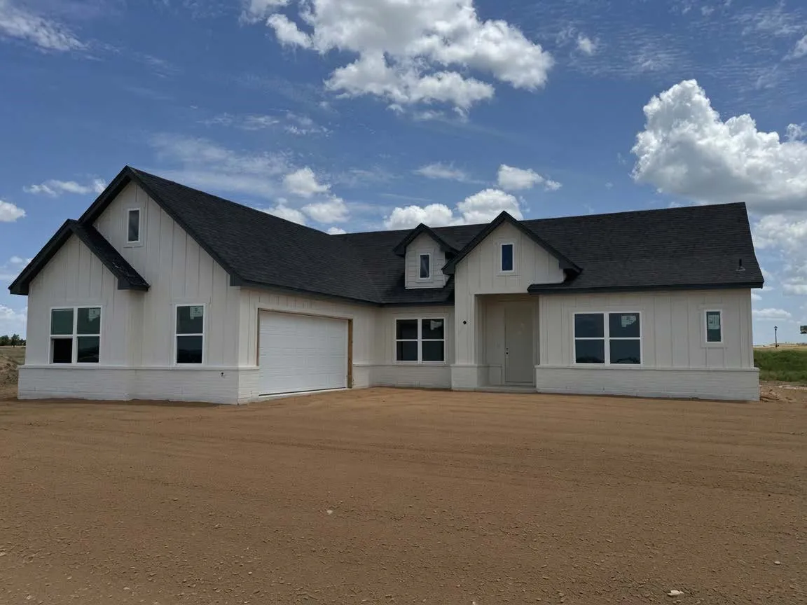 Single Family Residence For Sale