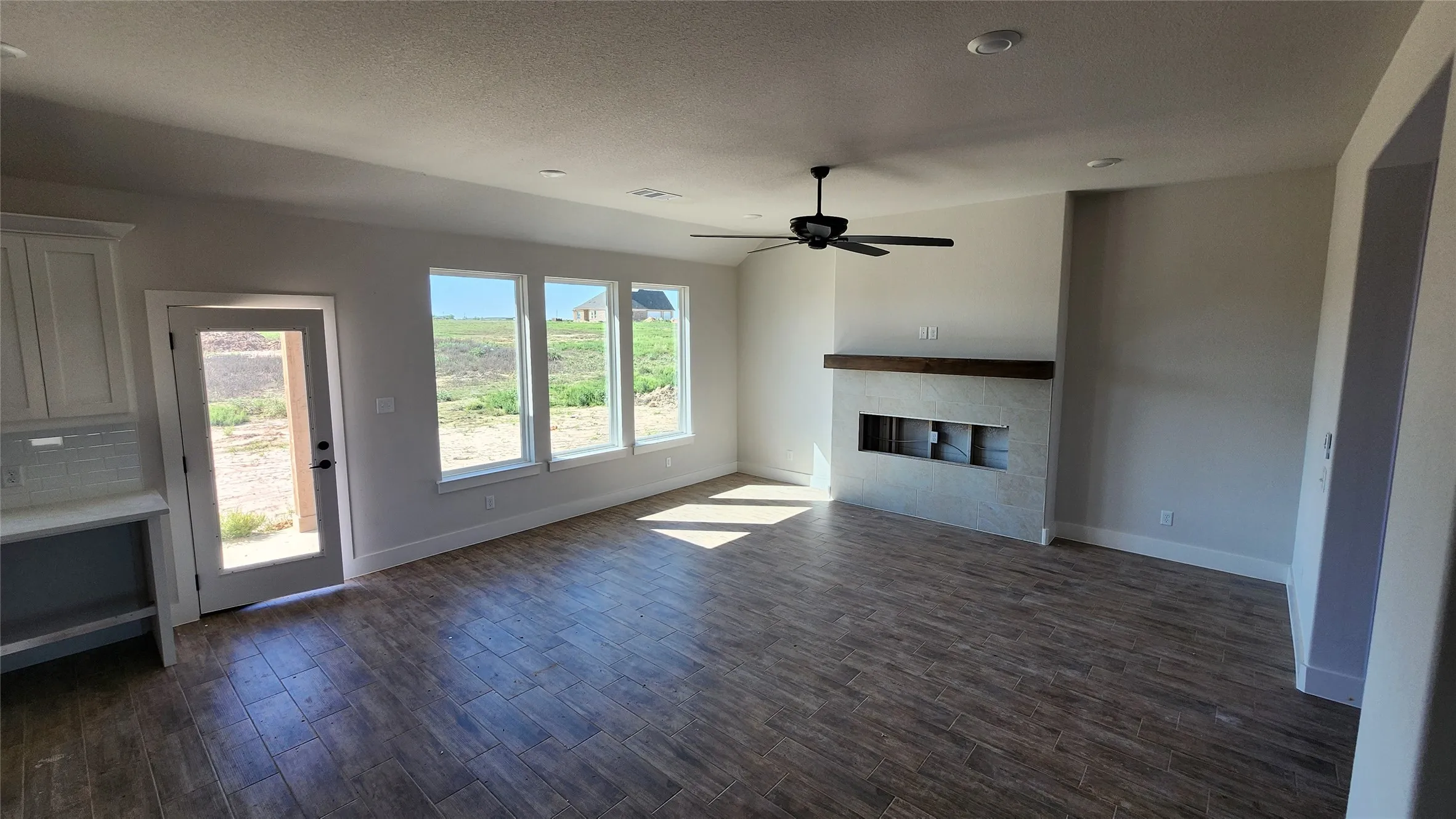 Single Family Residence For Sale in Wise County , 145 Legends Way, Bridgeport, Texas 76246, 3 Bedroom, 2 Bathroom, Garage spaces, 2,000 Sqft, built in 2026, mls#21347178, Real Estate Agent in Bridgeport, Homes For Sale in Wise county, Homes For Sale in Bridgeport, Realtor in Bridgeport Texas, Real Estate Brokerage Independent Realty Texas, Luminita Cordes Realtor