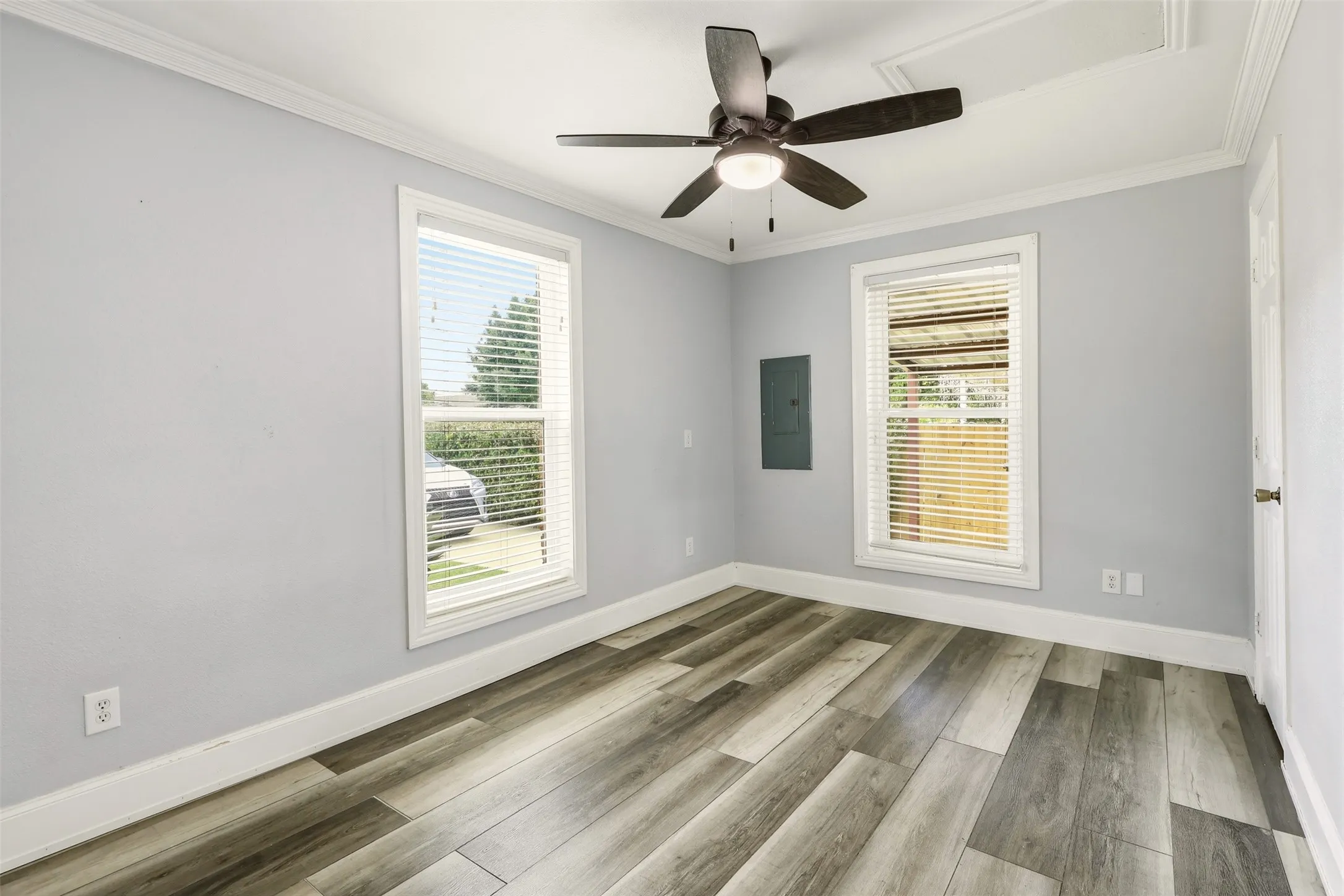 Duplex For Sale in Dallas County , 3129 New Haven Street, Irving, Texas 75062, 5 Bedroom, 4 Bathroom, 2 Garage spaces, 0 Sqft, built in 1953, mls#21347127, Real Estate Agent in Irving, Homes For Sale in Dallas county, Homes For Sale in Irving, Realtor in Irving Texas, Real Estate Brokerage Independent Realty Texas, Luminita Cordes Realtor