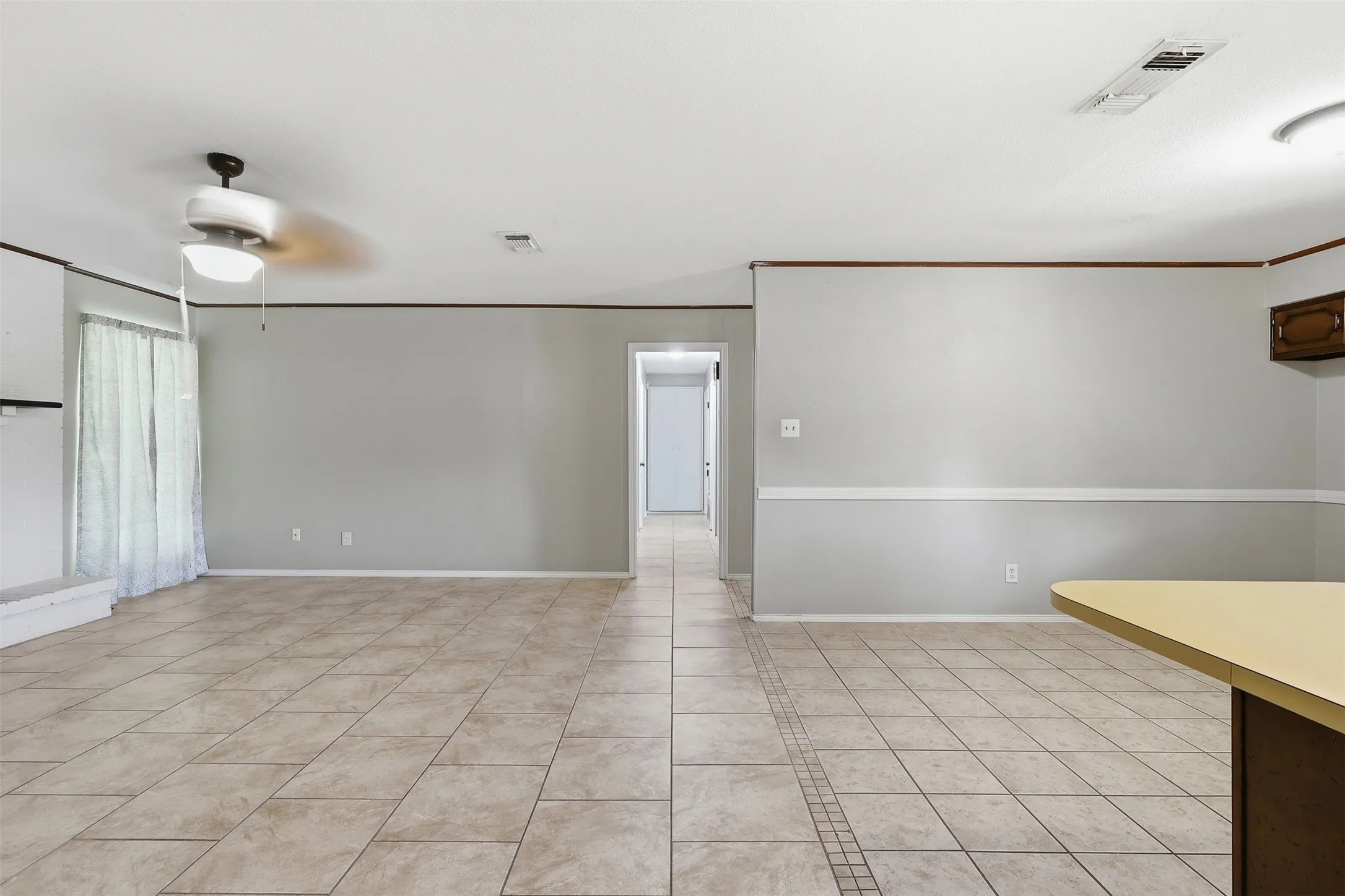 Single Family Residence For Sale in Titus County , 108 Brenda Dr., Mt Pleasant, Texas 75455, 3 Bedroom, 2 Bathroom, 2 Garage spaces, 1,550 Sqft, built in 1974, mls#21346787, Real Estate Agent in Mt Pleasant, Homes For Sale in Titus county, Homes For Sale in Mt Pleasant, Realtor in Mt Pleasant Texas, Real Estate Brokerage Independent Realty Texas, Luminita Cordes Realtor