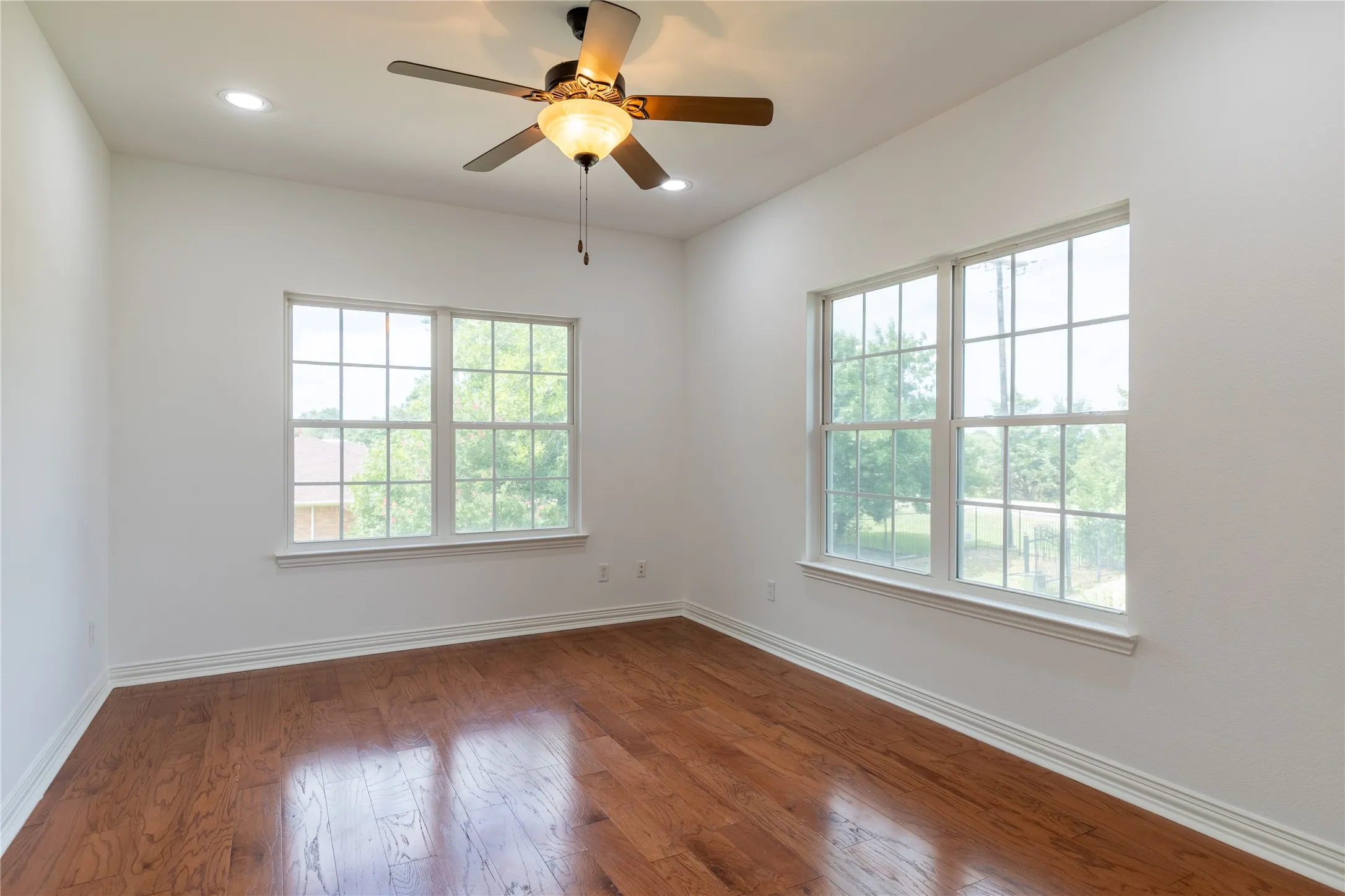 Single Family Residence For Sale in Dallas County , 2801 Vinson Road, Wylie, Texas 75098, 5 Bedroom, 5 Bathroom, 3 Garage spaces, 5,940 Sqft, built in 2011, mls#21346939, Real Estate Agent in Wylie, Homes For Sale in Dallas county, Homes For Sale in Wylie, Realtor in Wylie Texas, Real Estate Brokerage Independent Realty Texas, Luminita Cordes Realtor