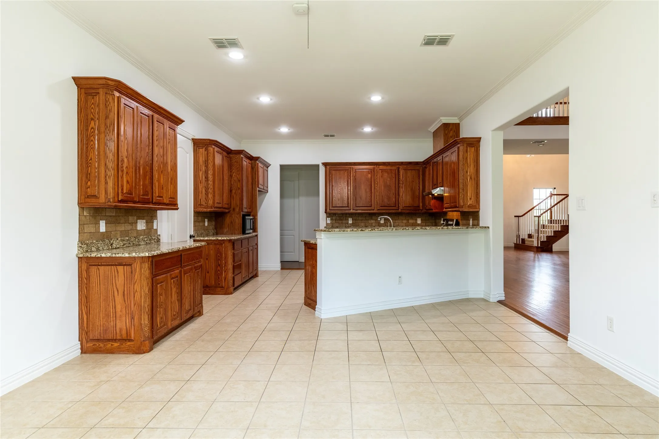 Single Family Residence For Sale in Dallas County , 2801 Vinson Road, Wylie, Texas 75098, 5 Bedroom, 5 Bathroom, 3 Garage spaces, 5,940 Sqft, built in 2011, mls#21346939, Real Estate Agent in Wylie, Homes For Sale in Dallas county, Homes For Sale in Wylie, Realtor in Wylie Texas, Real Estate Brokerage Independent Realty Texas, Luminita Cordes Realtor
