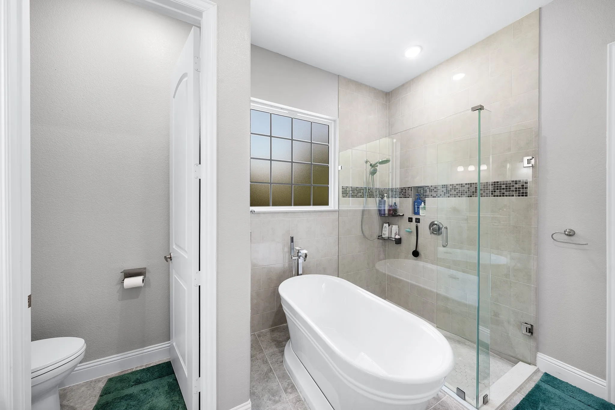 Single Family Residence For Sale in Hunt County , 1501 Oneal Street, Commerce, Texas 75428, 3 Bedroom, 3 Bathroom, 2 Garage spaces, 1,855 Sqft, built in 2022, mls#21343031, Real Estate Agent in Commerce, Homes For Sale in Hunt county, Homes For Sale in Commerce, Realtor in Commerce Texas, Real Estate Brokerage Independent Realty Texas, Luminita Cordes Realtor