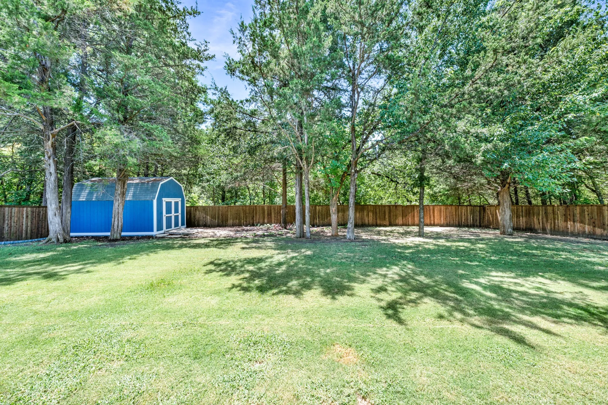 Single Family Residence For Sale in Hunt County , 1501 Oneal Street, Commerce, Texas 75428, 3 Bedroom, 3 Bathroom, 2 Garage spaces, 1,855 Sqft, built in 2022, mls#21343031, Real Estate Agent in Commerce, Homes For Sale in Hunt county, Homes For Sale in Commerce, Realtor in Commerce Texas, Real Estate Brokerage Independent Realty Texas, Luminita Cordes Realtor