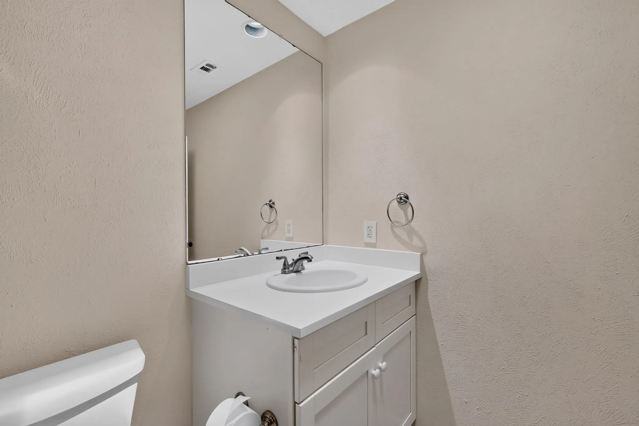 2nd bathroom