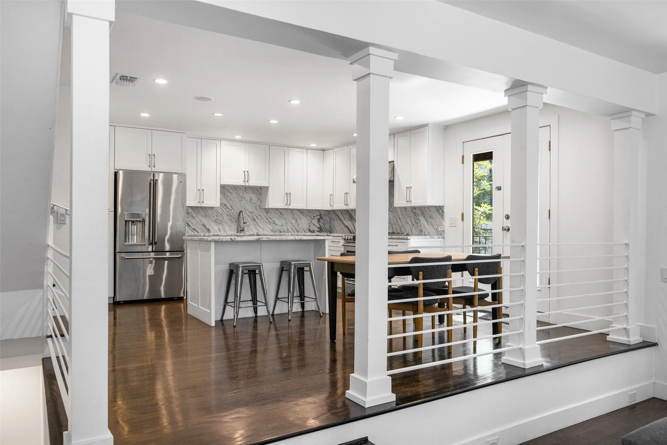 Condominium For Sale in Dallas County , 3606 Prescott Avenue, Dallas, Texas 75219, 2 Bedroom, 3 Bathroom, 1 Garage spaces, 2,109 Sqft, built in 1968, Price $650,000, mls#21346115, Real Estate Agent in Dallas, Homes For Sale in Dallas county, Homes For Sale in Dallas, Realtor in Dallas Texas, Real Estate Brokerage Independent Realty Texas, Luminita Cordes Realtor