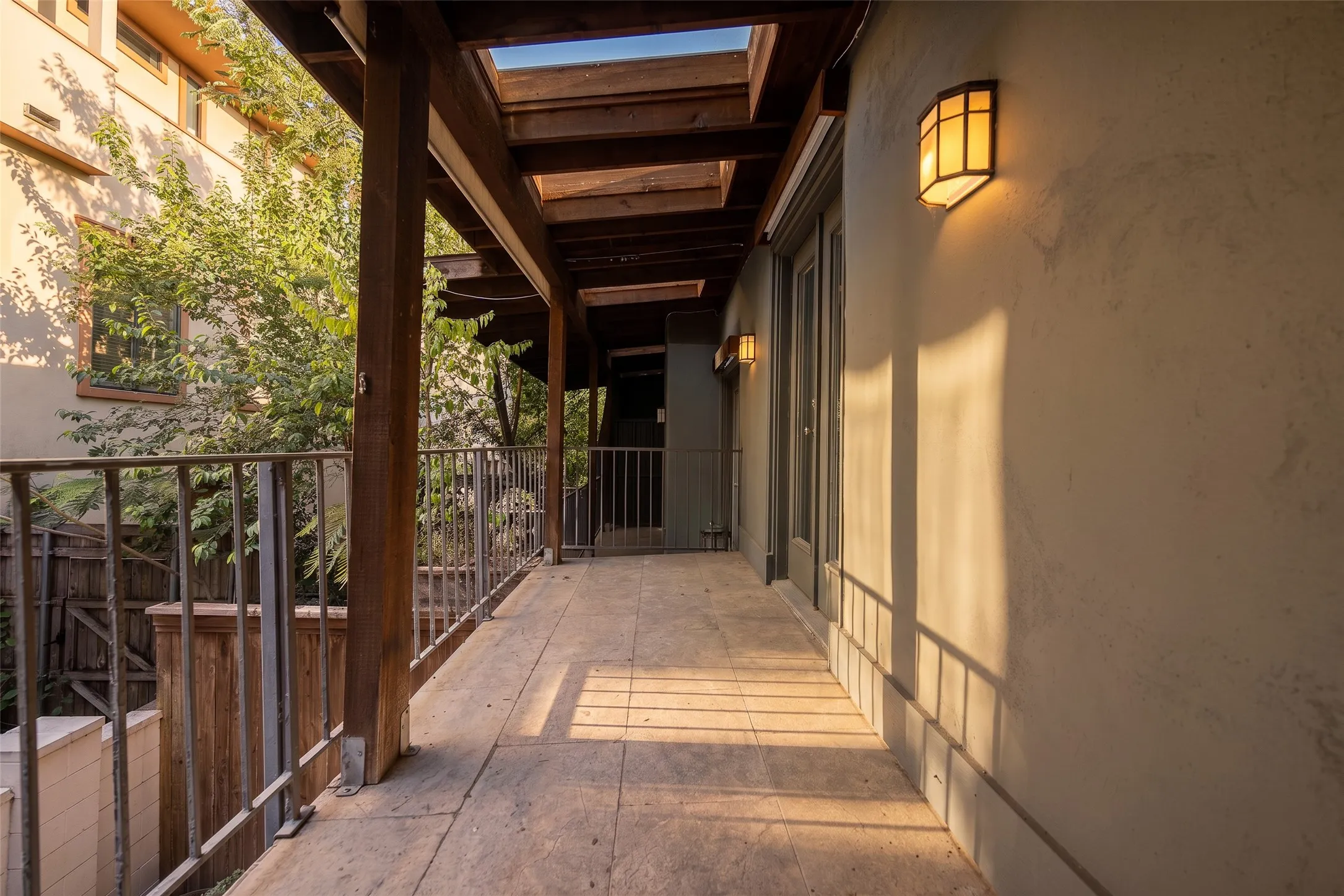 Condominium For Sale in Dallas County , 3606 Prescott Avenue, Dallas, Texas 75219, 2 Bedroom, 3 Bathroom, 1 Garage spaces, 2,109 Sqft, built in 1968, Price $650,000, mls#21346115, Real Estate Agent in Dallas, Homes For Sale in Dallas county, Homes For Sale in Dallas, Realtor in Dallas Texas, Real Estate Brokerage Independent Realty Texas, Luminita Cordes Realtor