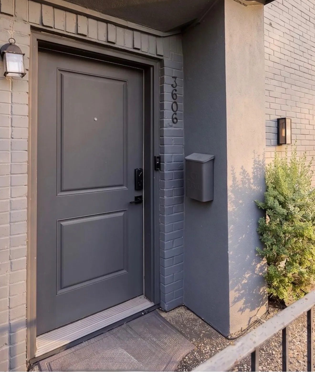 Condominium For Sale in Dallas County , 3606 Prescott Avenue, Dallas, Texas 75219, 2 Bedroom, 3 Bathroom, 1 Garage spaces, 2,109 Sqft, built in 1968, Price $650,000, mls#21346115, Real Estate Agent in Dallas, Homes For Sale in Dallas county, Homes For Sale in Dallas, Realtor in Dallas Texas, Real Estate Brokerage Independent Realty Texas, Luminita Cordes Realtor