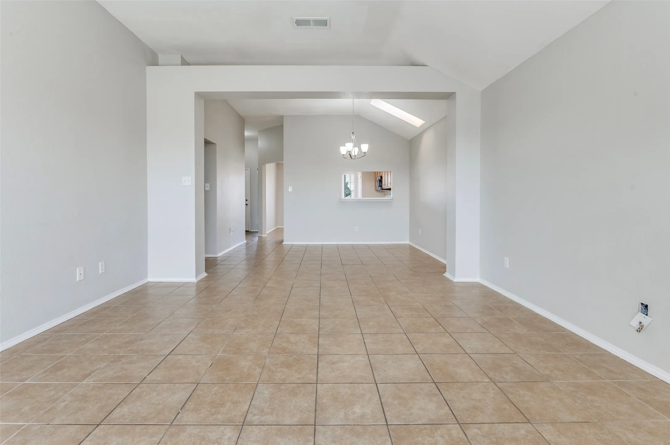 Single Family Residence For Sale in Tarrant County , 800 Ponselle Drive, Arlington, Texas 76001, 3 Bedrooms, 2 Bathrooms, 2 Garage spaces, 1,441 Sqft, built in 1999, Price $299,900, mls#21346096, Real Estate Agent in Arlington, Homes For Sale in Tarrant county, Homes For Sale in Arlington, Realtor in Arlington Texas, Real Estate Brokerage Independent Realty Texas, Luminita Cordes Realtor