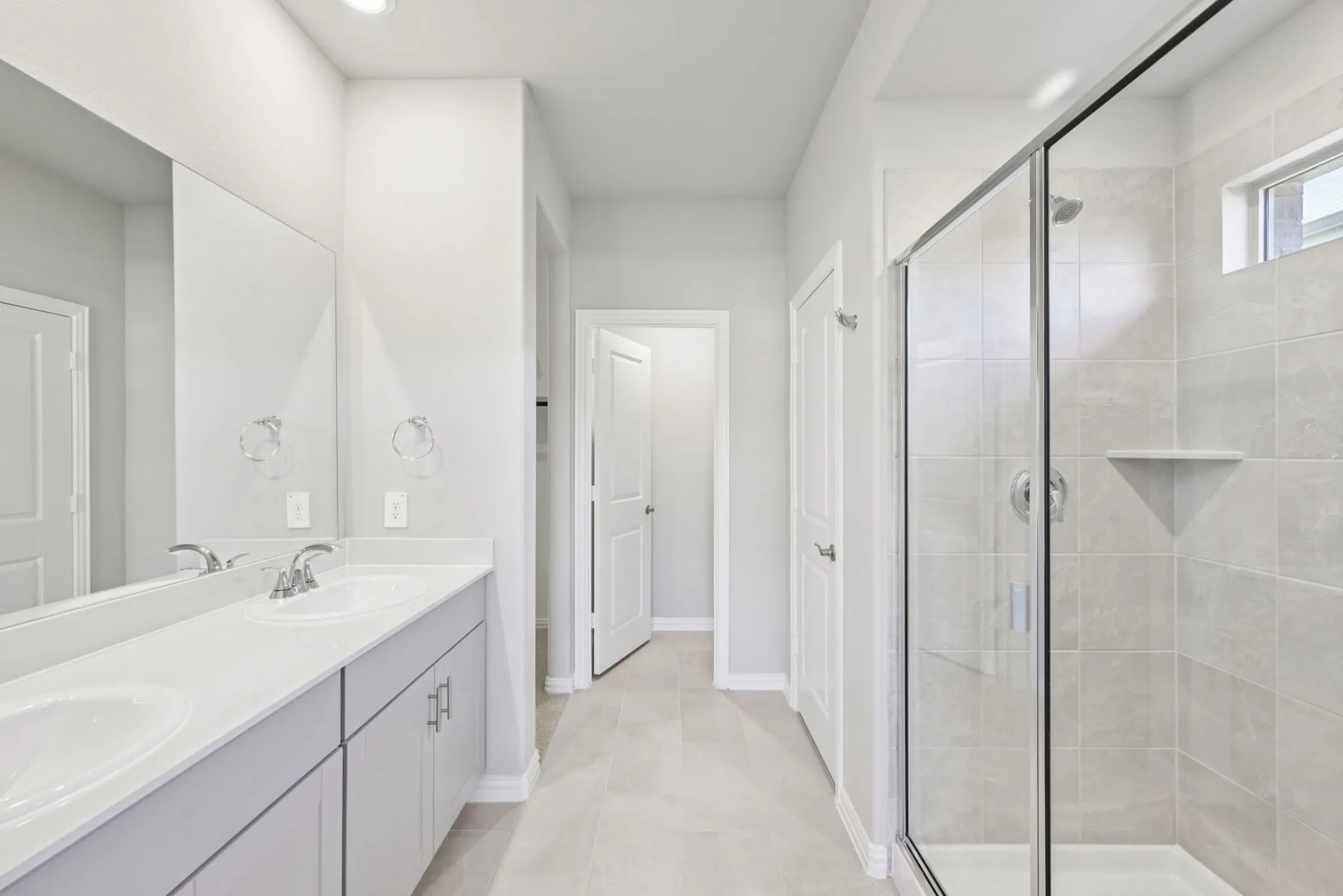 Photo is not of the actual home, but is an inspirational photo of builder’s model home and may depict options, furnishings, and/or decorator features that are not included.