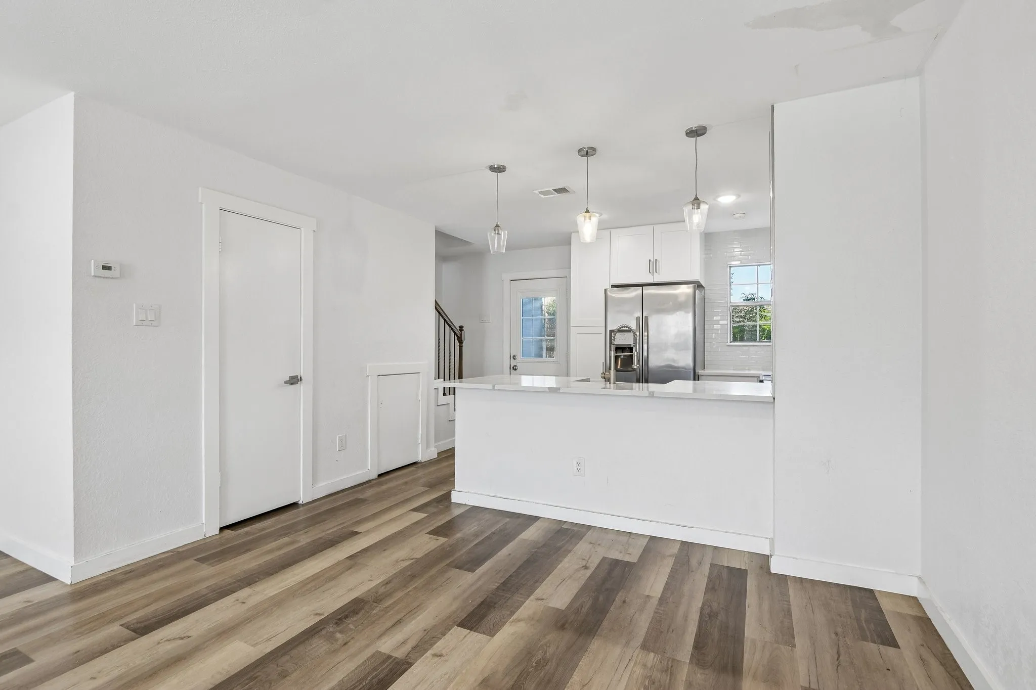 Townhouse For Rent in Collin County , 2400 Jupiter Road 6, Plano, Texas 75074, 2 Bedroom, 2 Bathroom, Garage spaces, 990 Sqft, built in 1985, Price $2,099, mls#21347199, Real Estate Agent in Plano, Homes For Rent in Collin county, Homes For Rent in Plano, Realtor in Plano Texas, Real Estate Brokerage Independent Realty Texas, Luminita Cordes Realtor